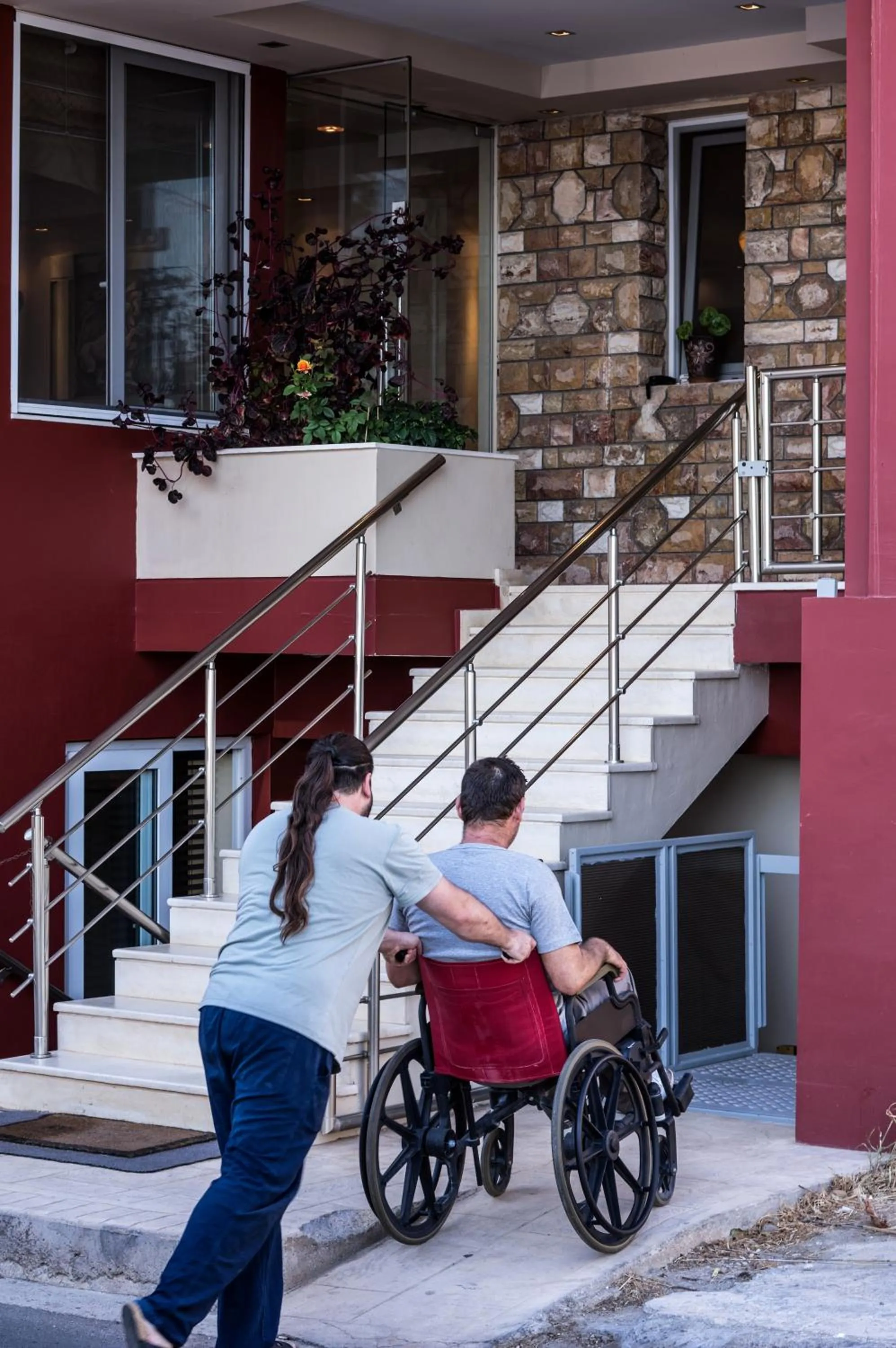 Facade/entrance in 9 Queens Spa Hotel