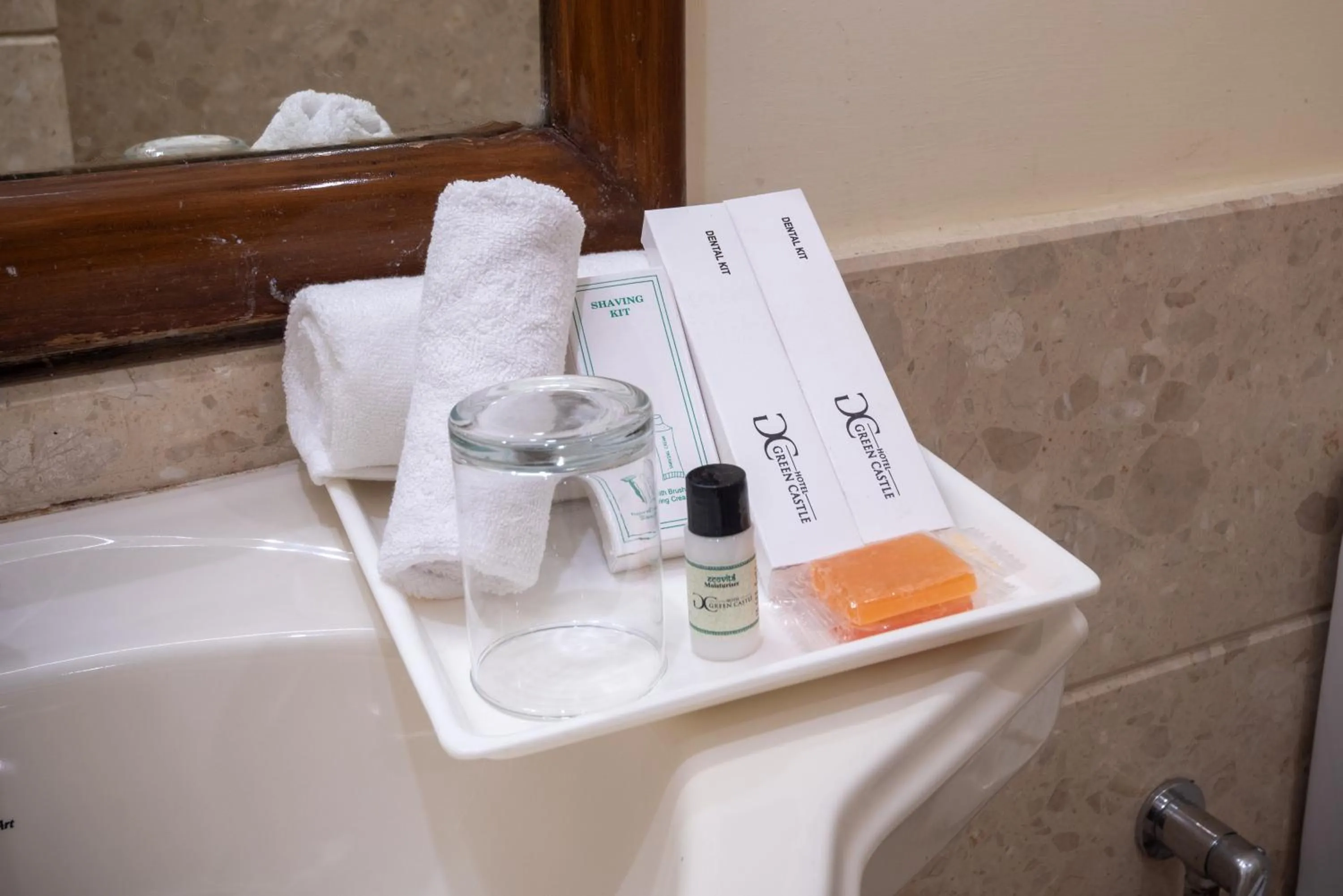 Bathroom in Tulip Inn Green Castle Mall road