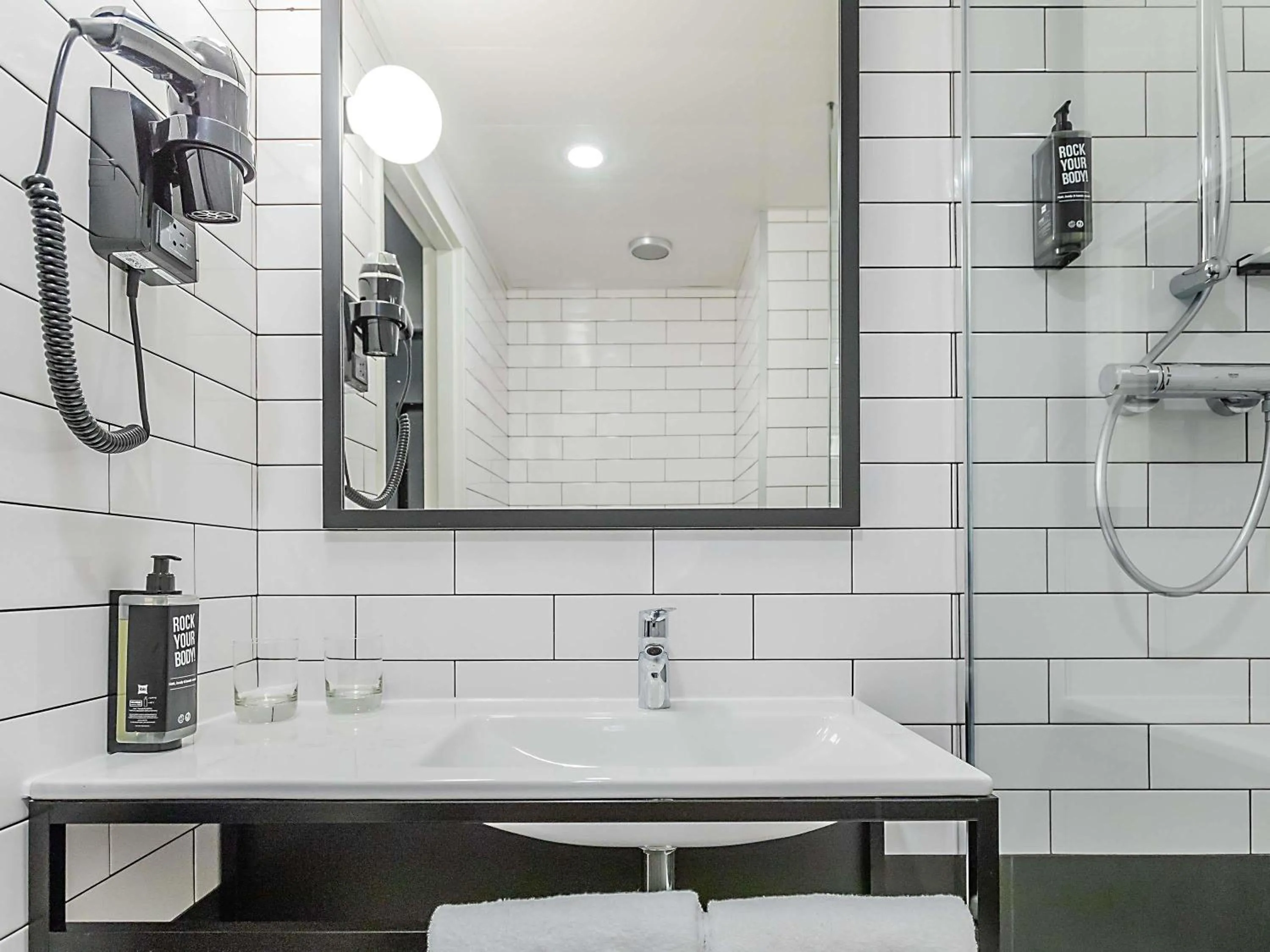 Bedroom in Hotel ibis Bragança