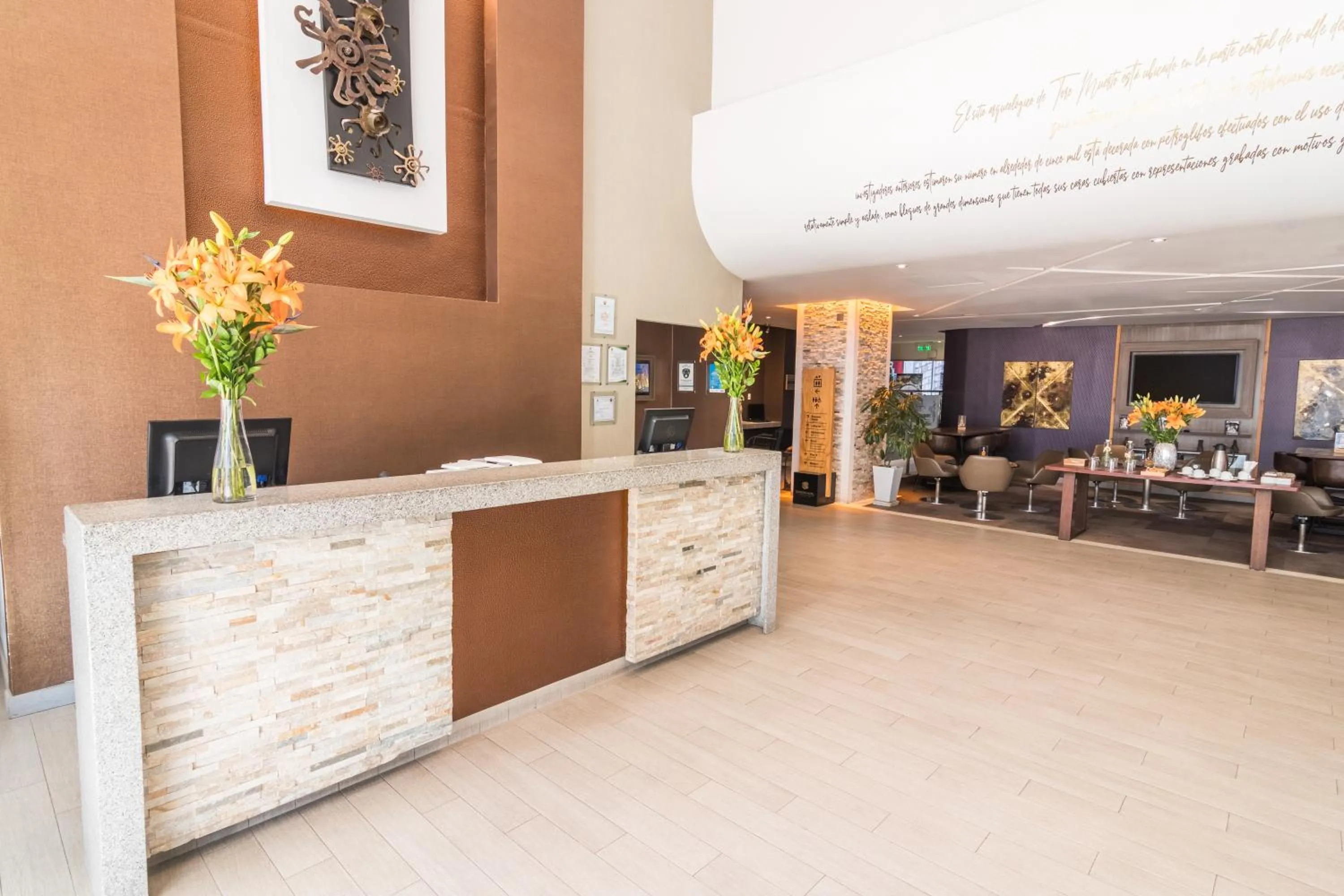 Lobby or reception in Sonesta Hotel Arequipa