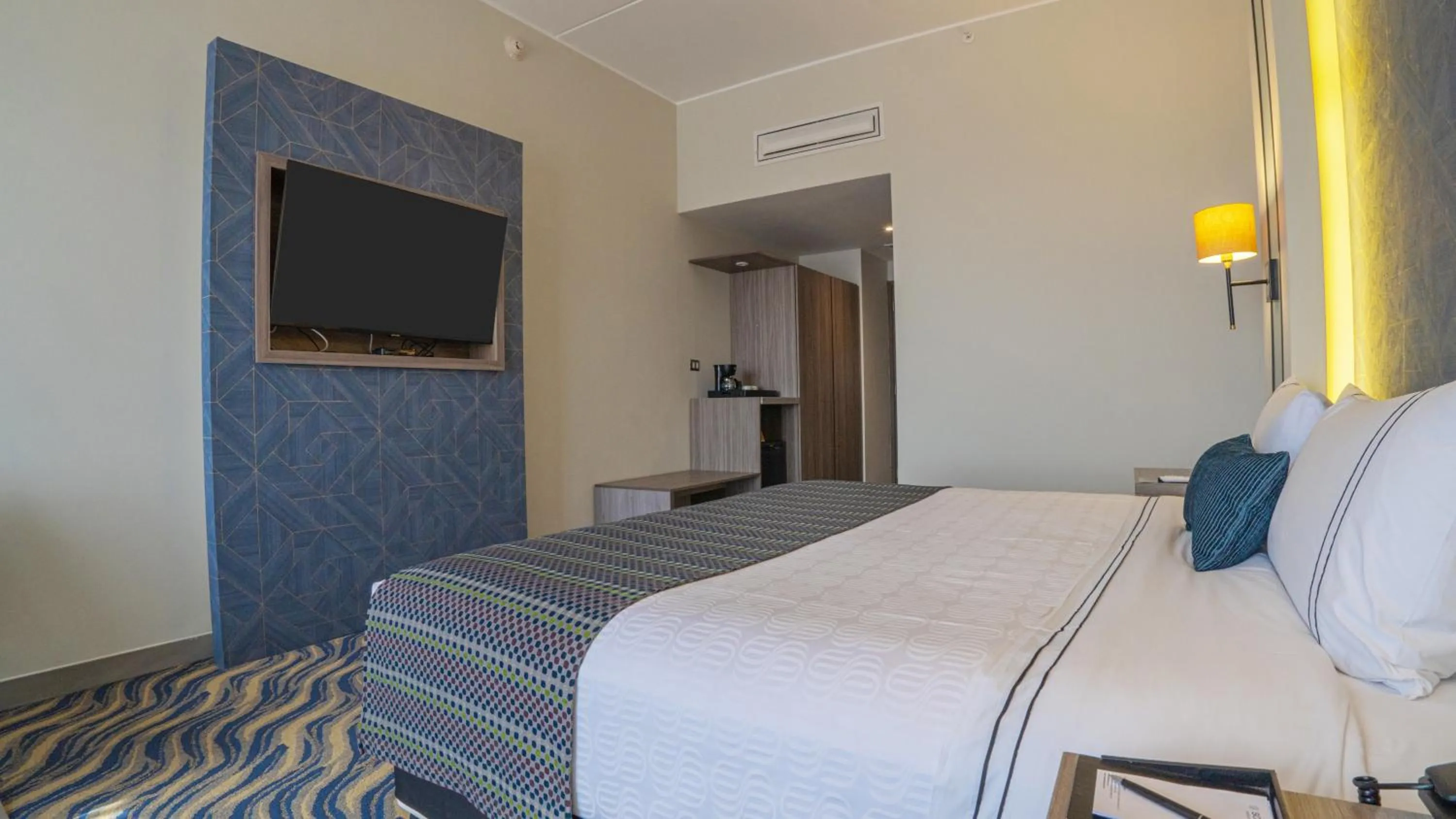 Photo of the whole room, Bed in Sonesta Hotel Arequipa