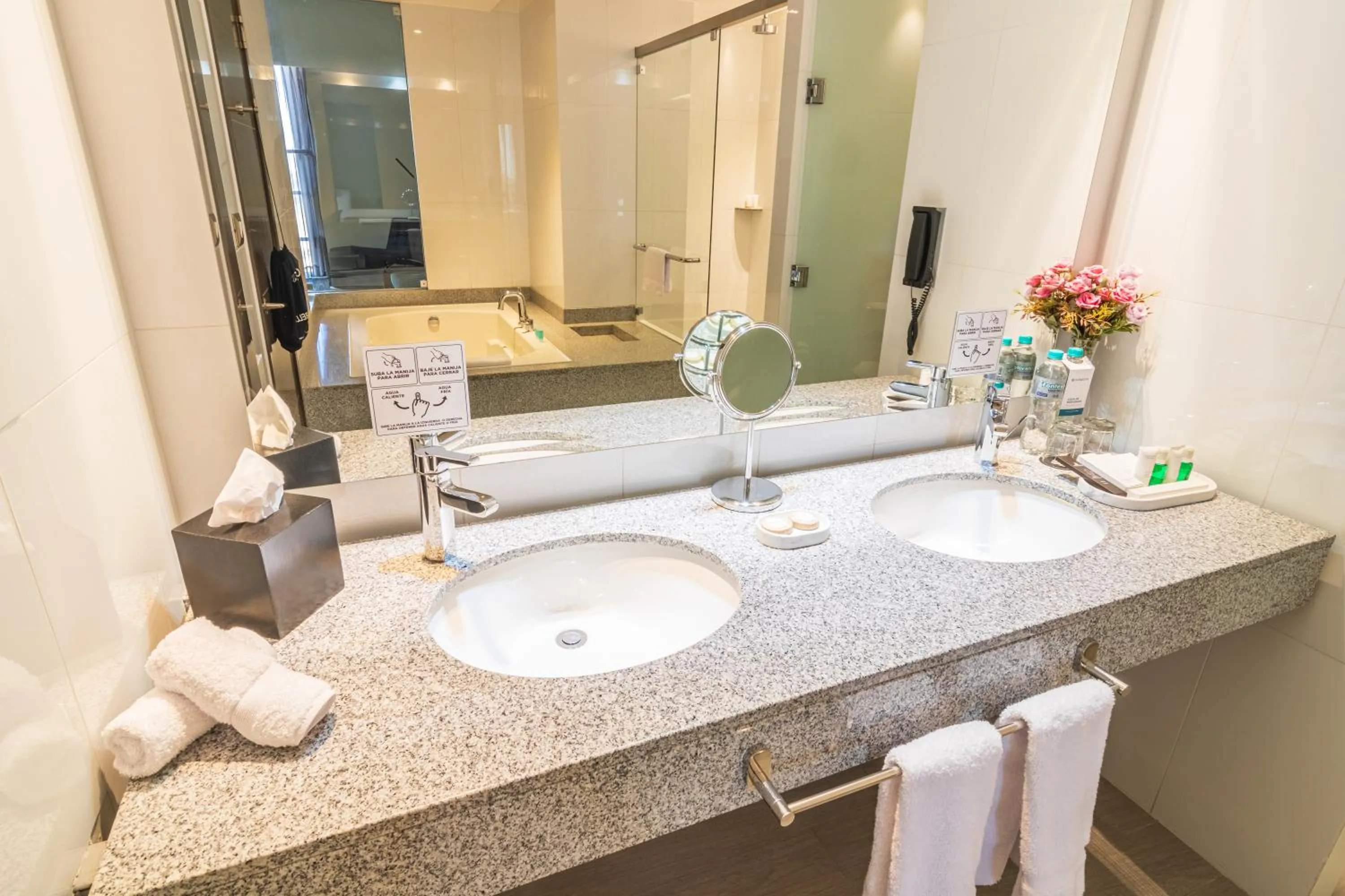 Toilet in Sonesta Hotel Arequipa