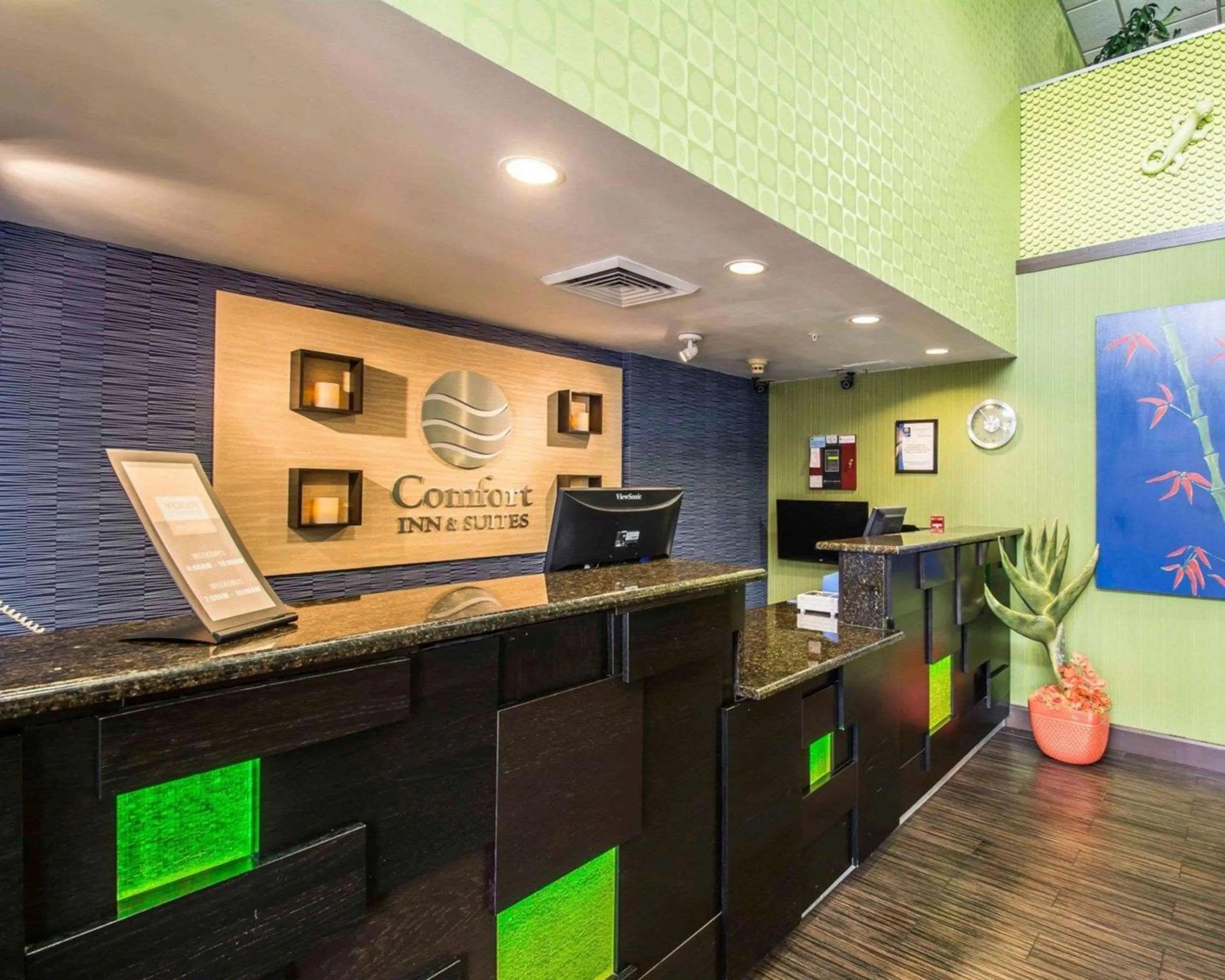 Lobby or reception in Comfort Inn & Suites Lantana - West Palm Beach South