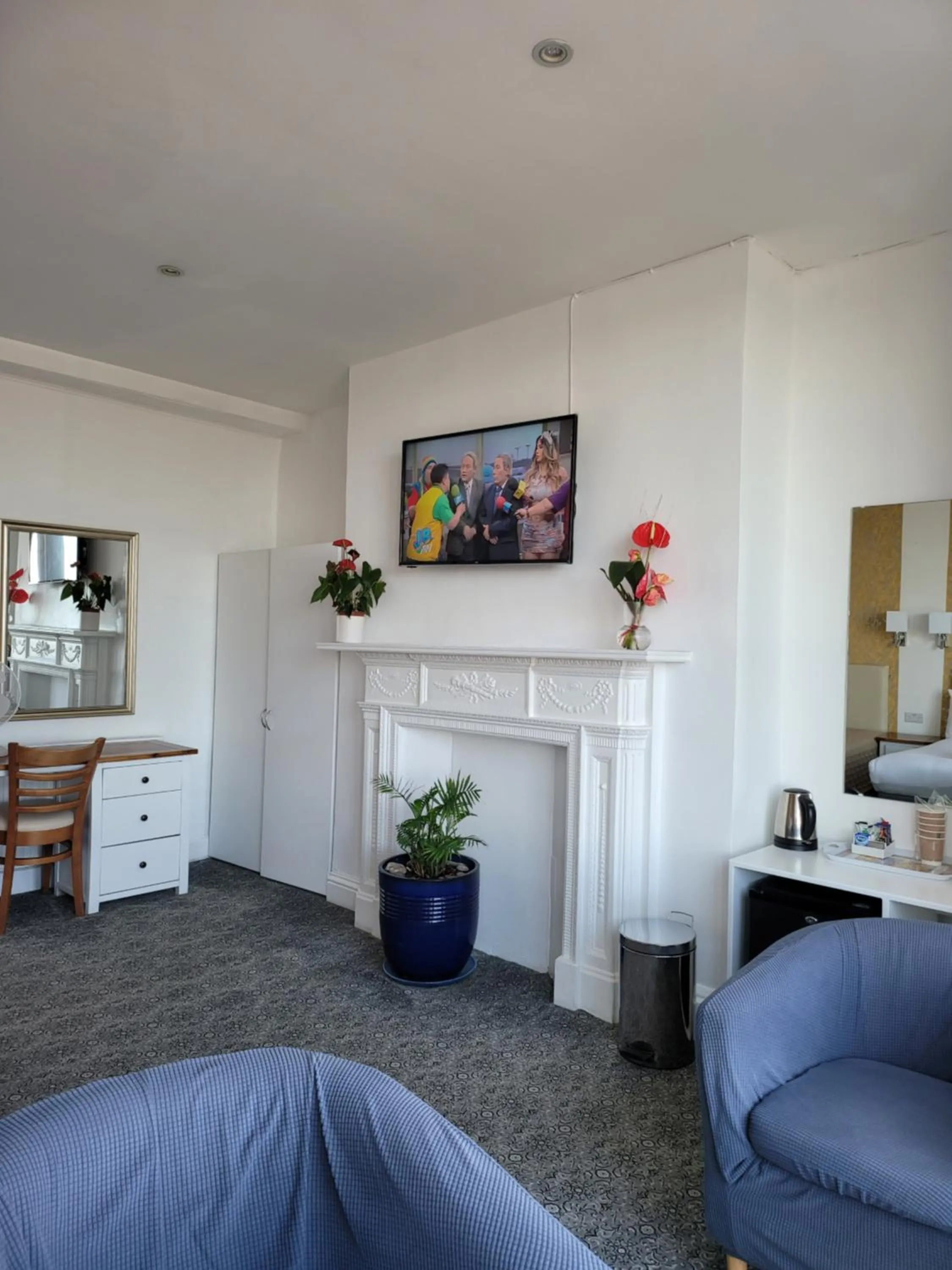 TV and multimedia in Atlantic Seafront