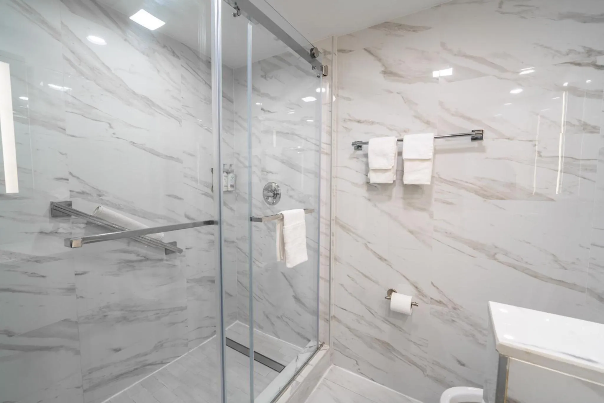 Bathroom in Holiday Inn Express St Augustine Dtwn - Historic by IHG