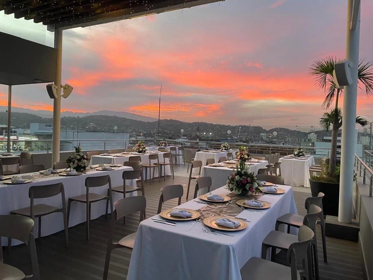 Restaurant/places to eat in Hotel CasaBlanca Cucuta