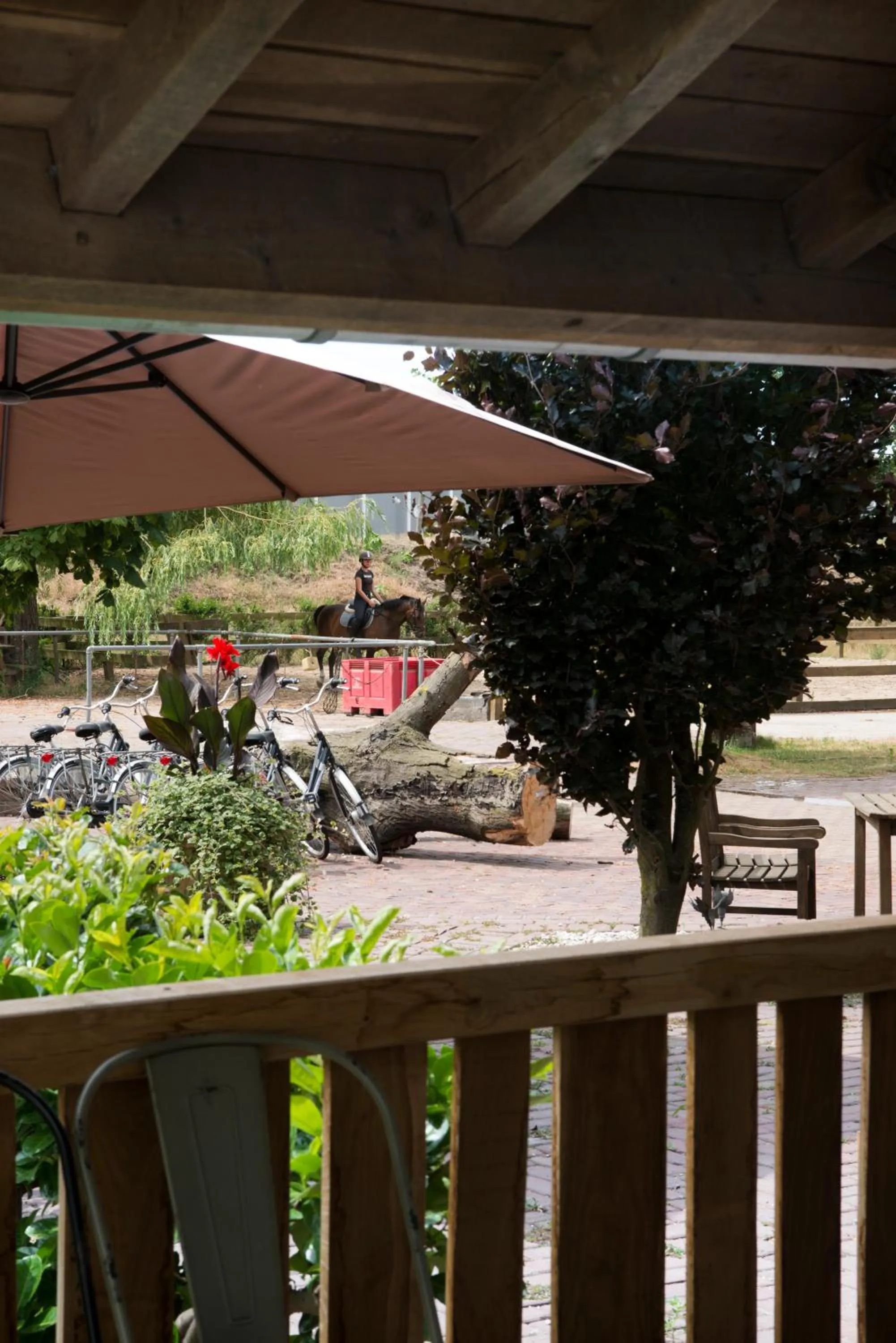 Patio in Hotel Herberg de Lindehoeve