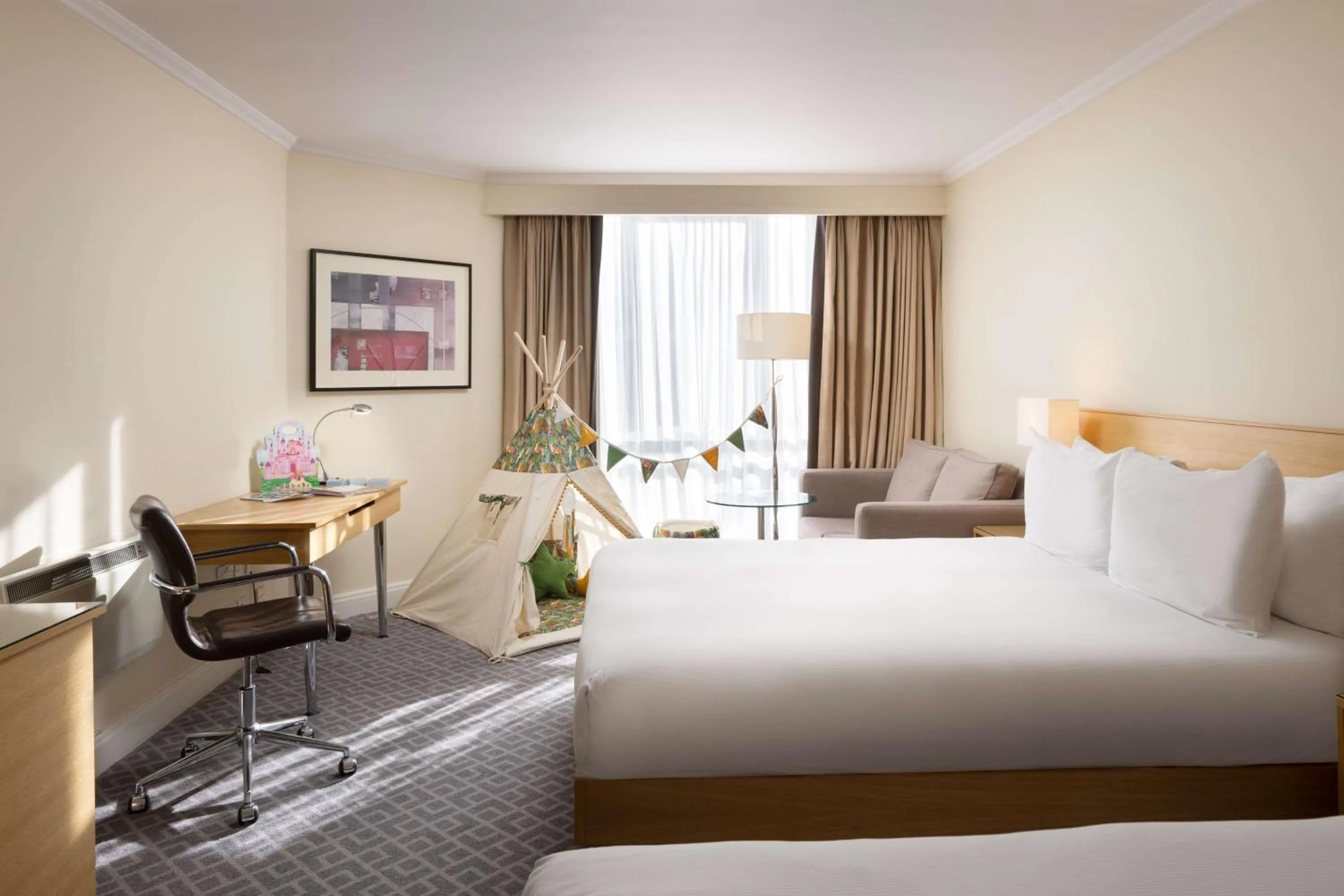 Bed in Hilton Northampton Hotel