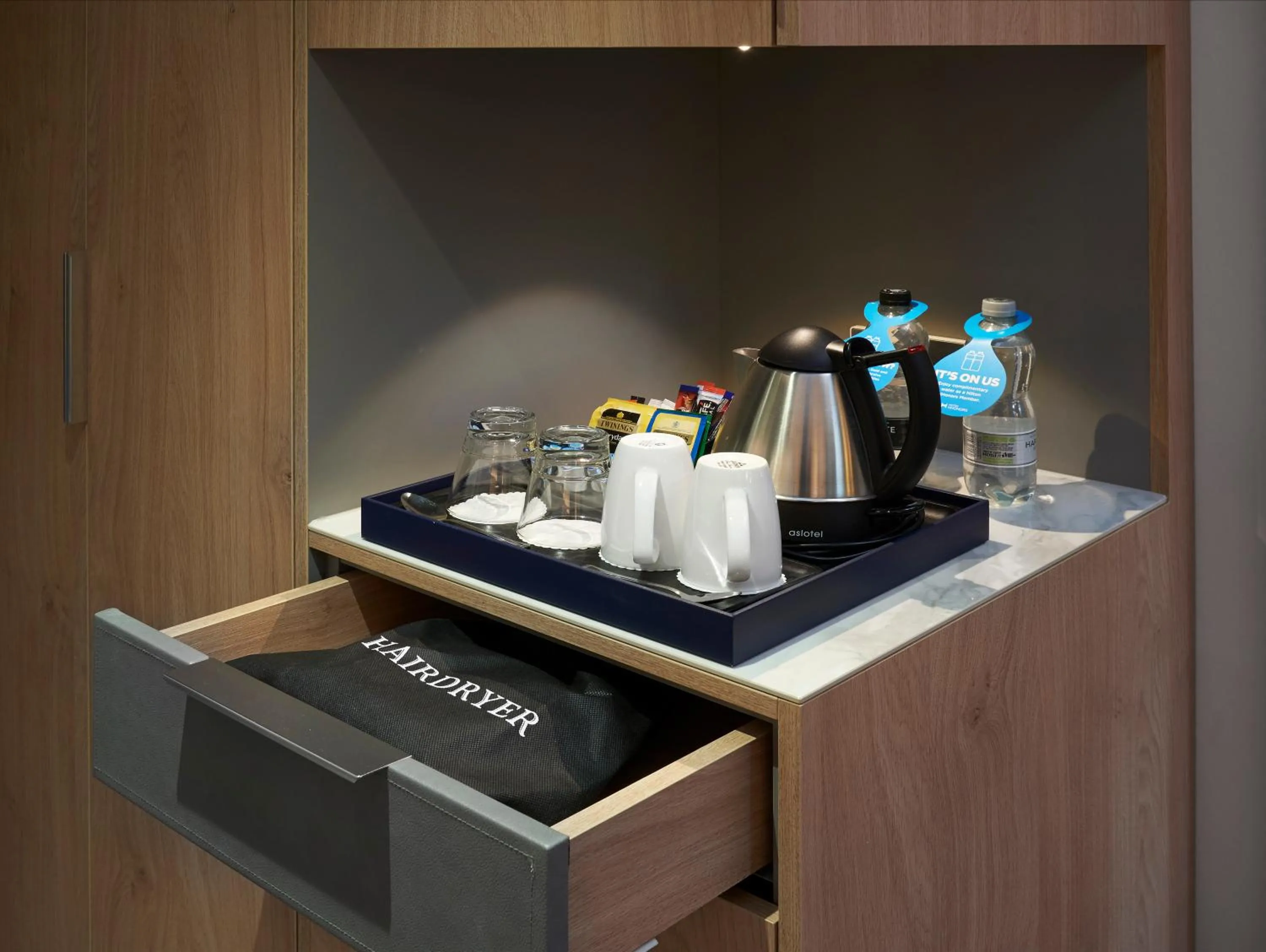 Coffee/tea facilities in Hilton Northampton Hotel