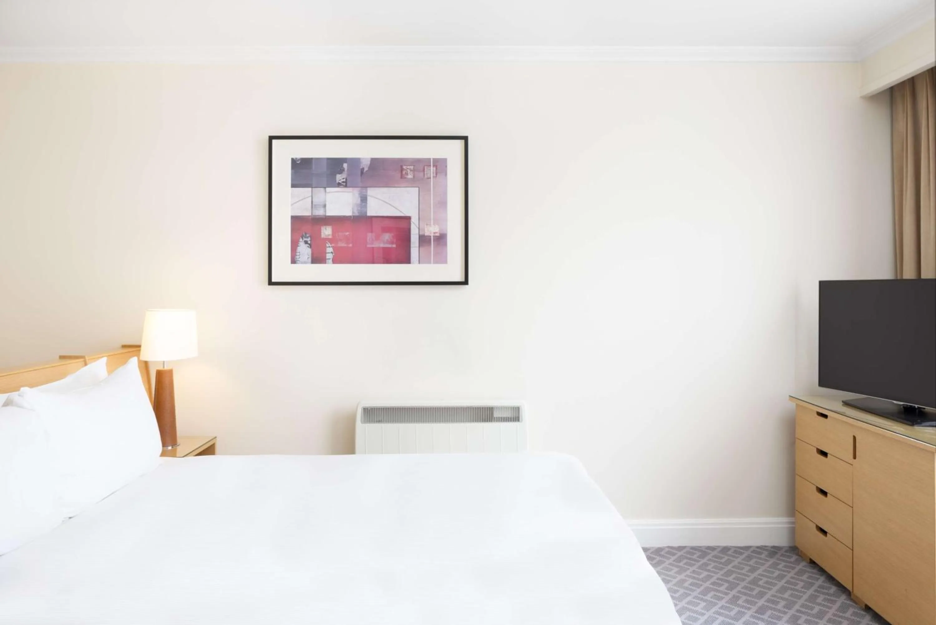 Bed in Hilton Northampton Hotel