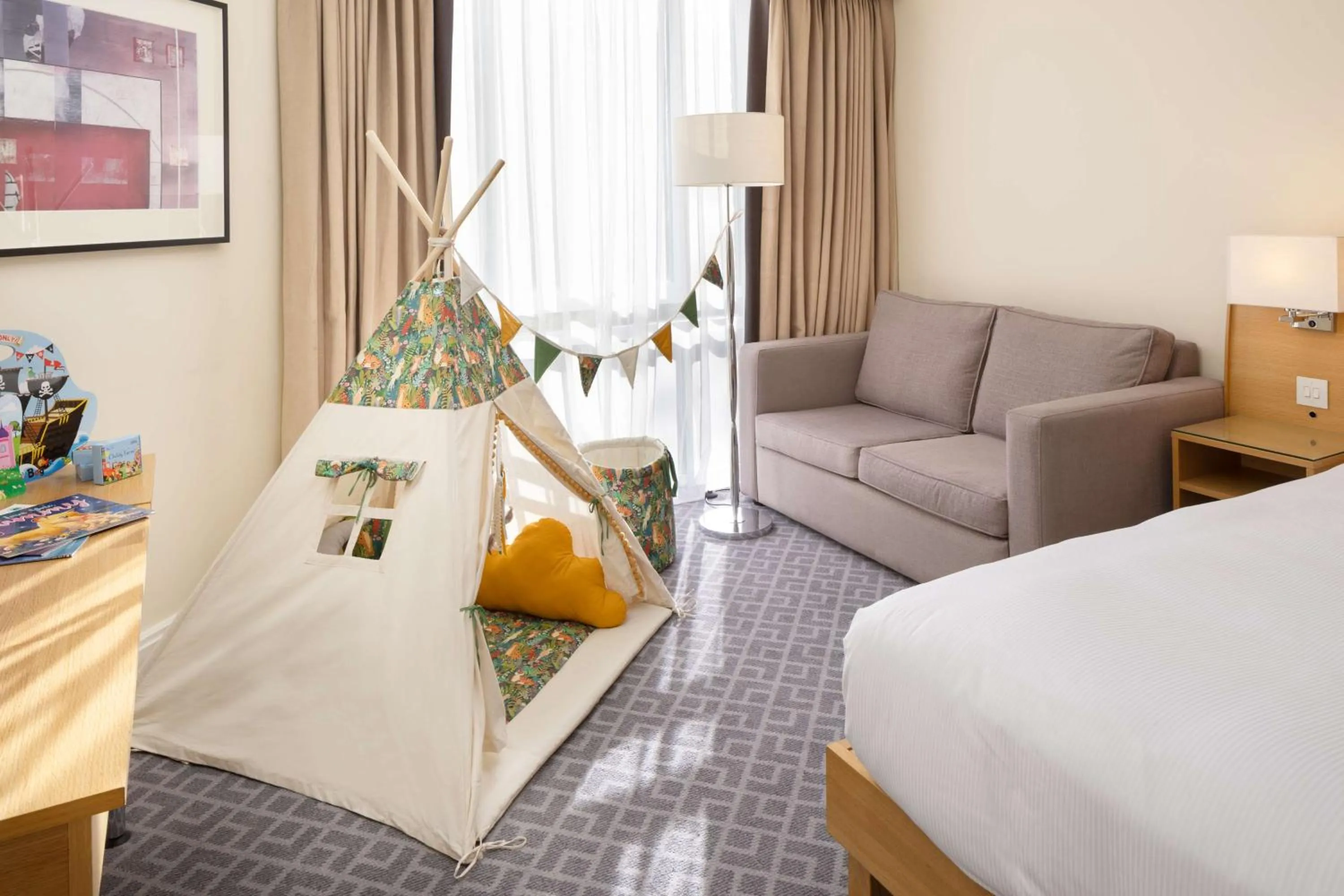 Bed in Hilton Northampton Hotel