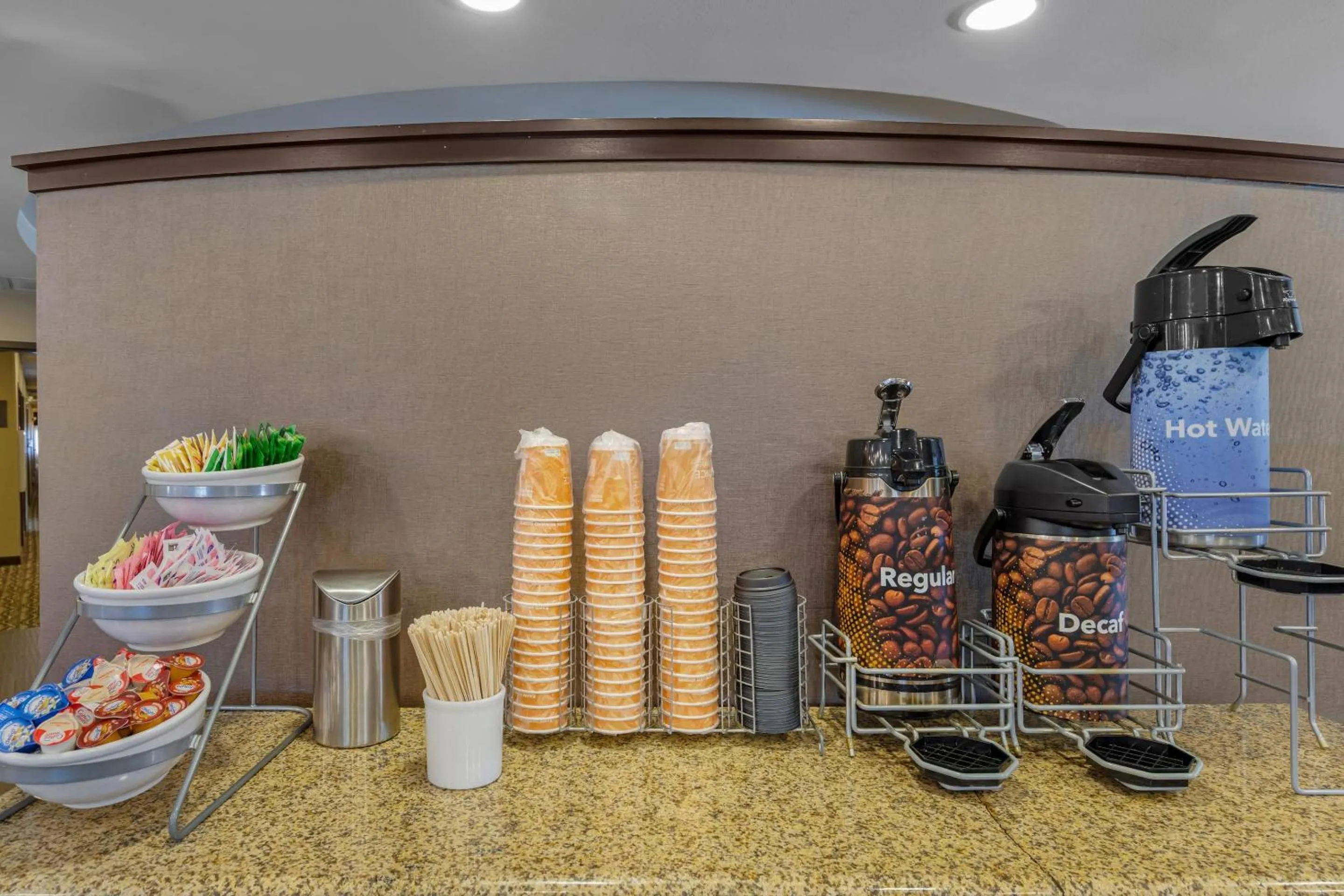 Breakfast in Comfort Suites Ontario Airport Convention Center