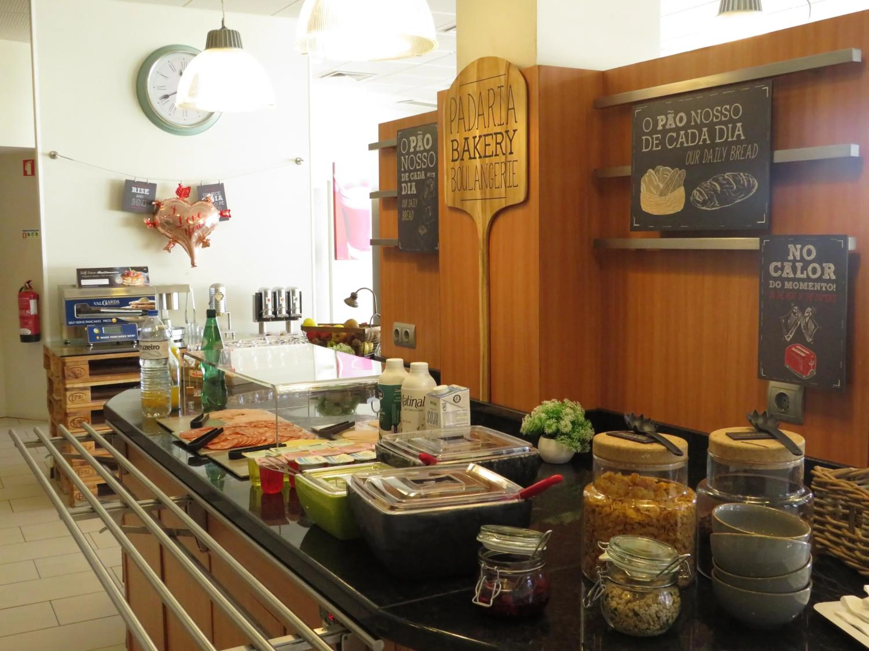 Breakfast in Hotel ibis Faro Algarve