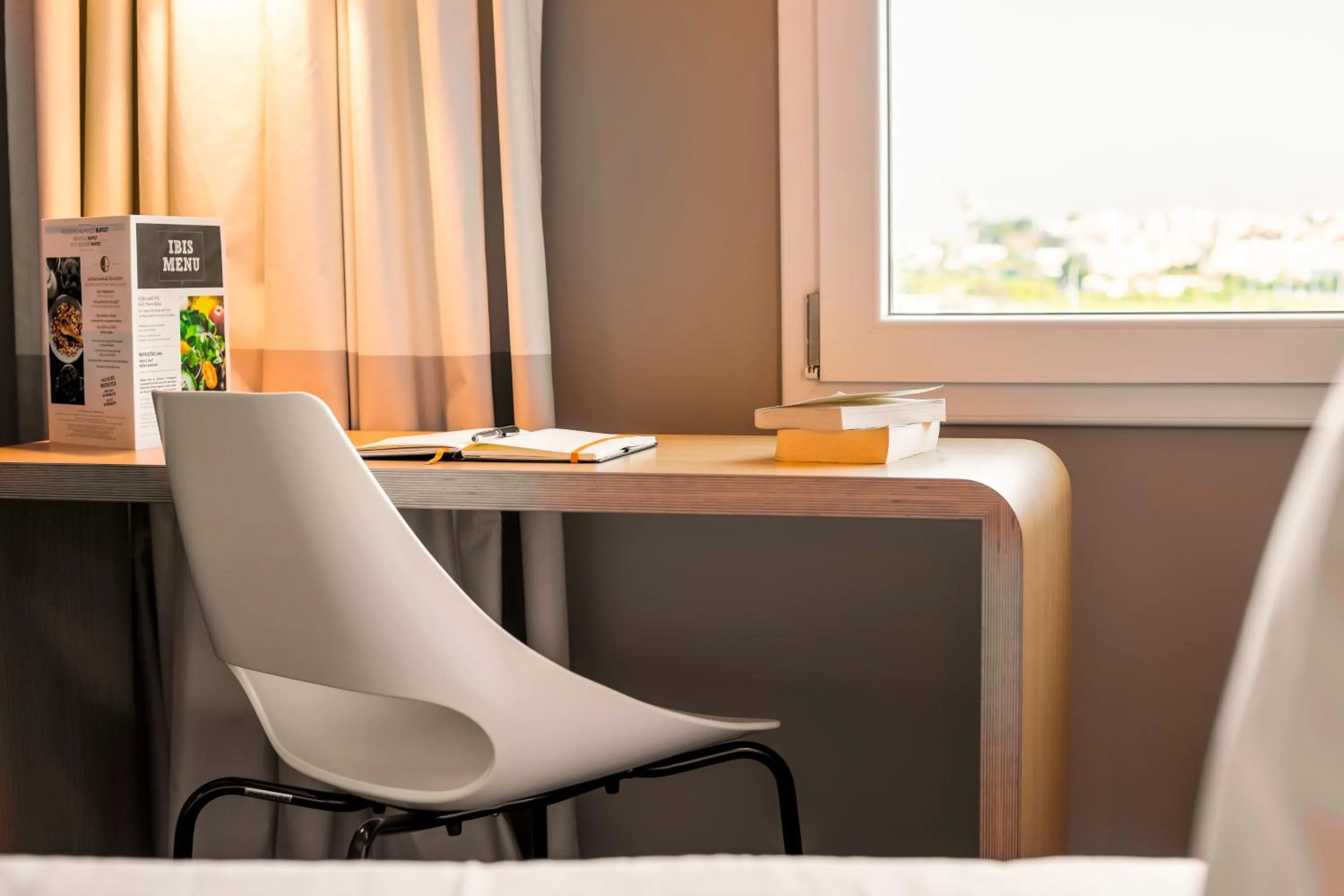 Bedroom in Hotel ibis Faro Algarve