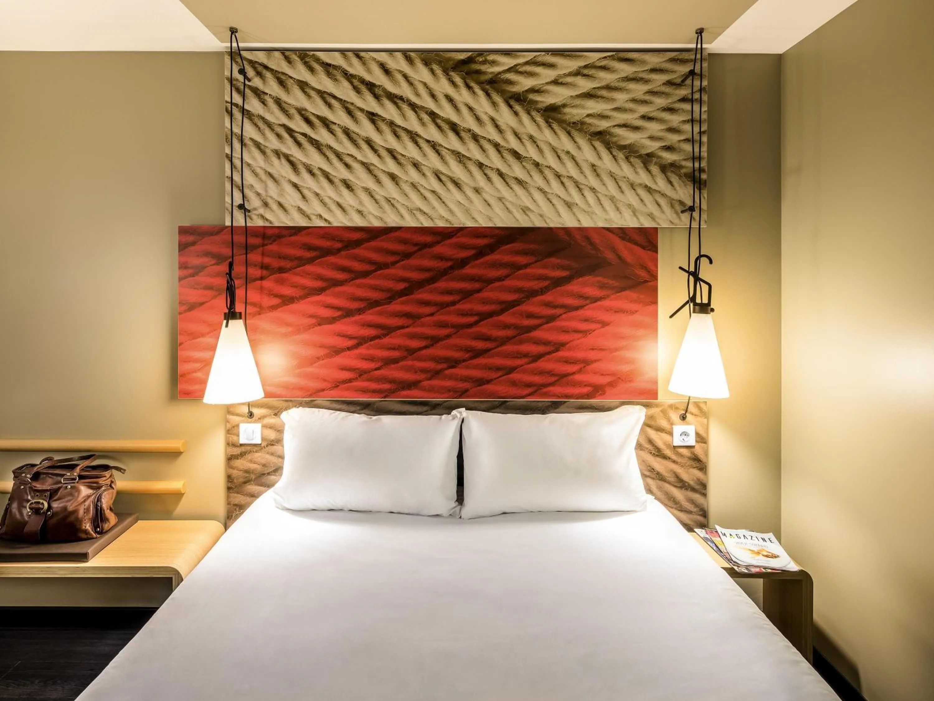 Bedroom, Bed in Hotel ibis Faro Algarve