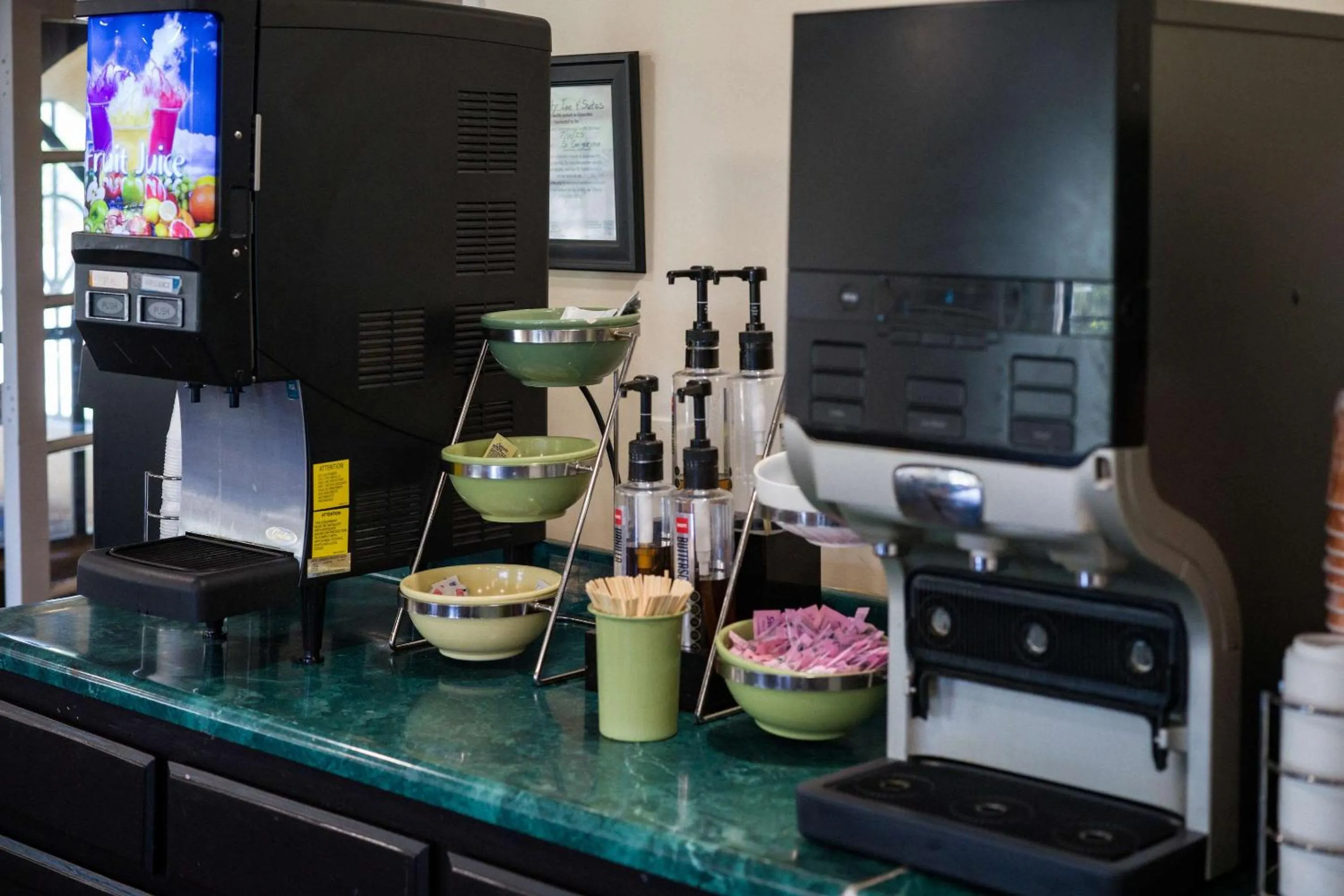 Breakfast in Quality Inn & Suites Camarillo-Oxnard