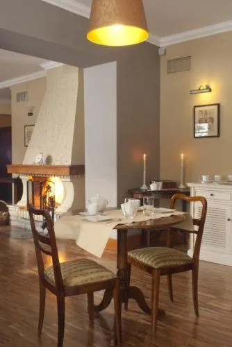 Restaurant/places to eat in American House Baletowa