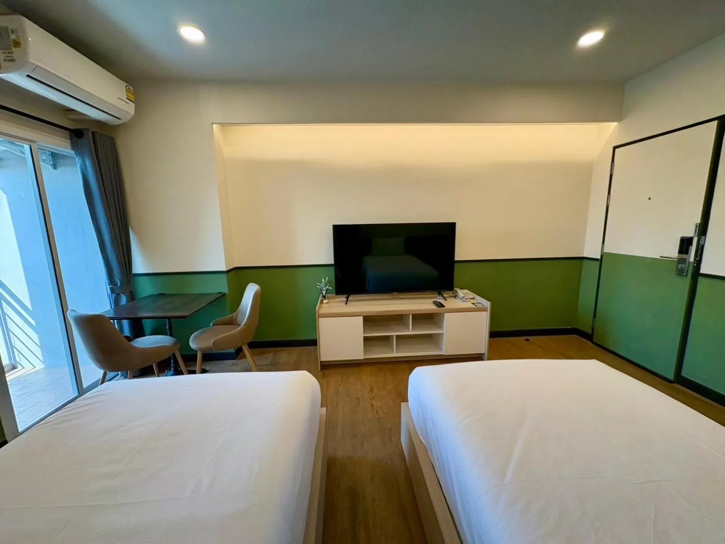 TV and multimedia, Bed in U Sabai Hotel Bangkok