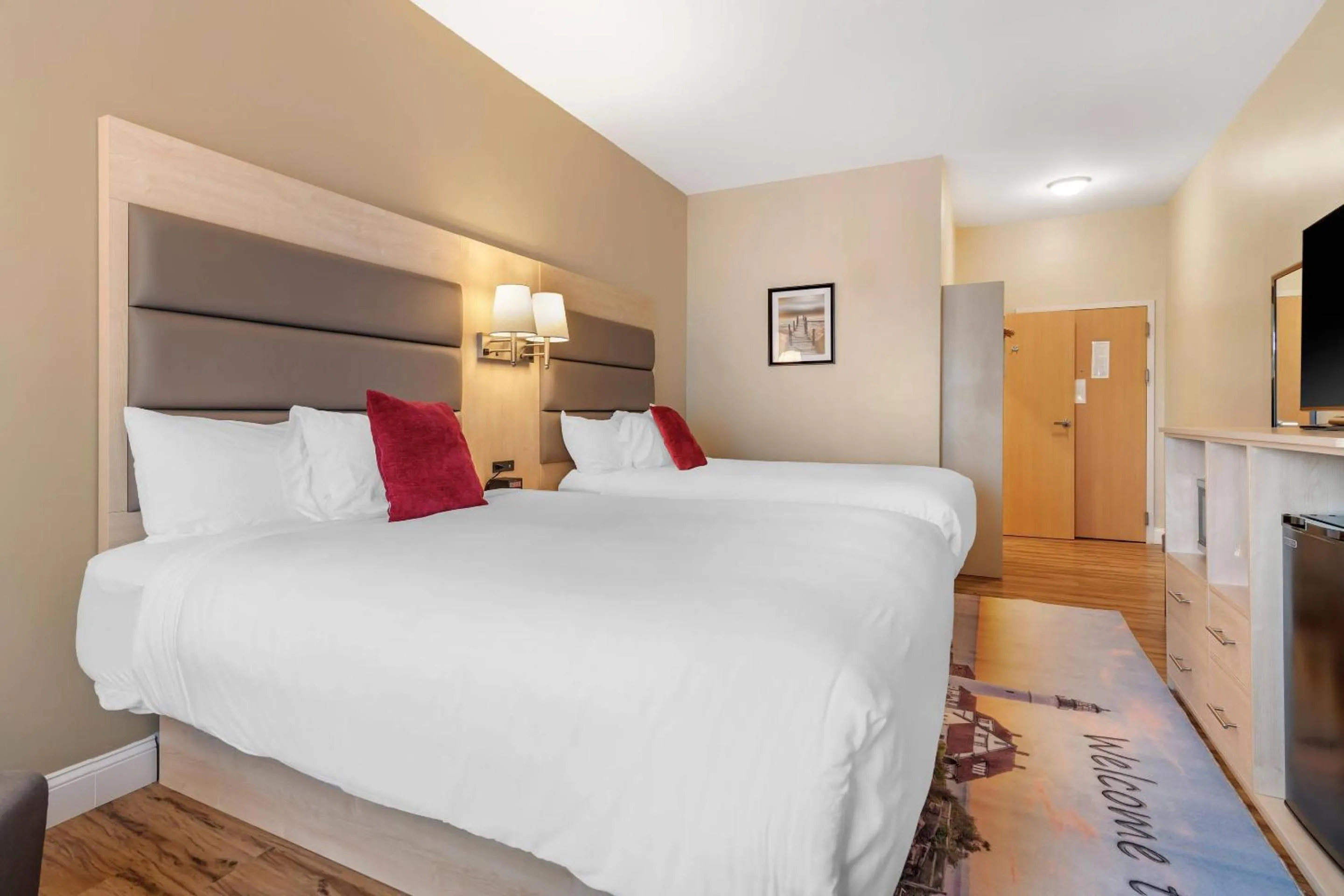 Bedroom, Bed in Casco Bay Hotel Portland Airport - Maine Mall, an Ascend Collection Hotel