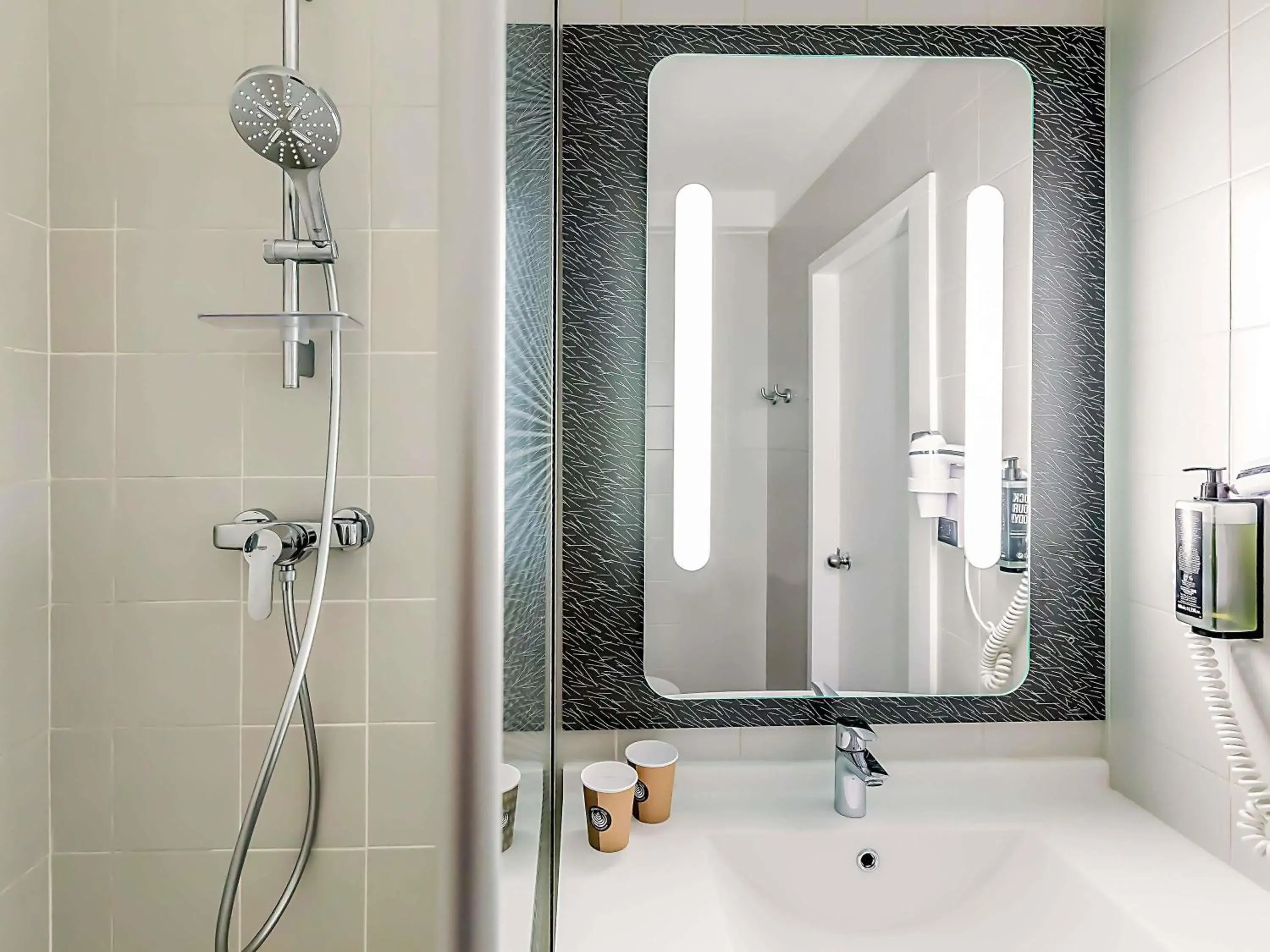 Standard Twin Room in Hotel ibis Evora Standard Twin Room in Hotel ibis Evora