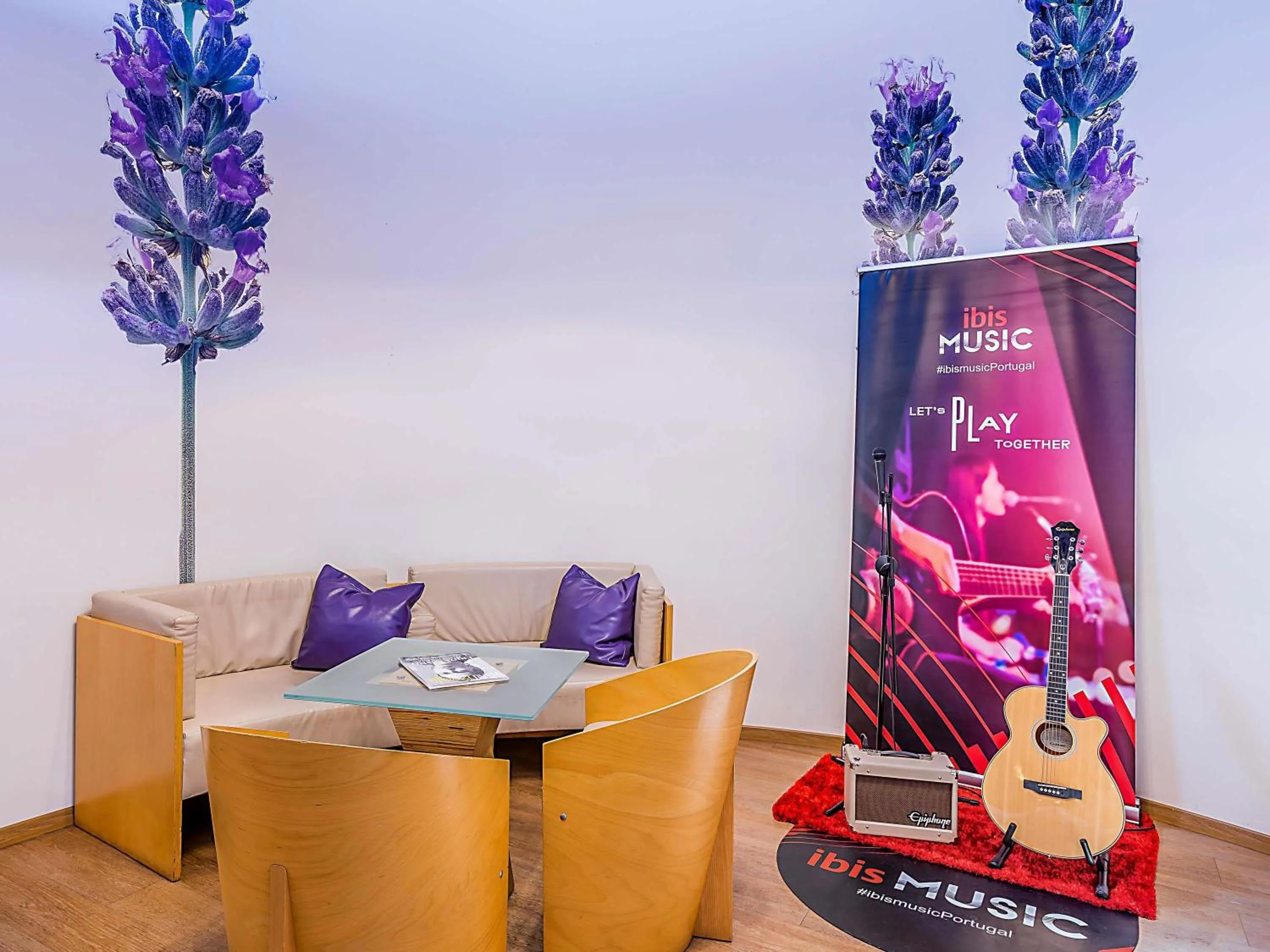 Lounge or bar in Hotel ibis Evora