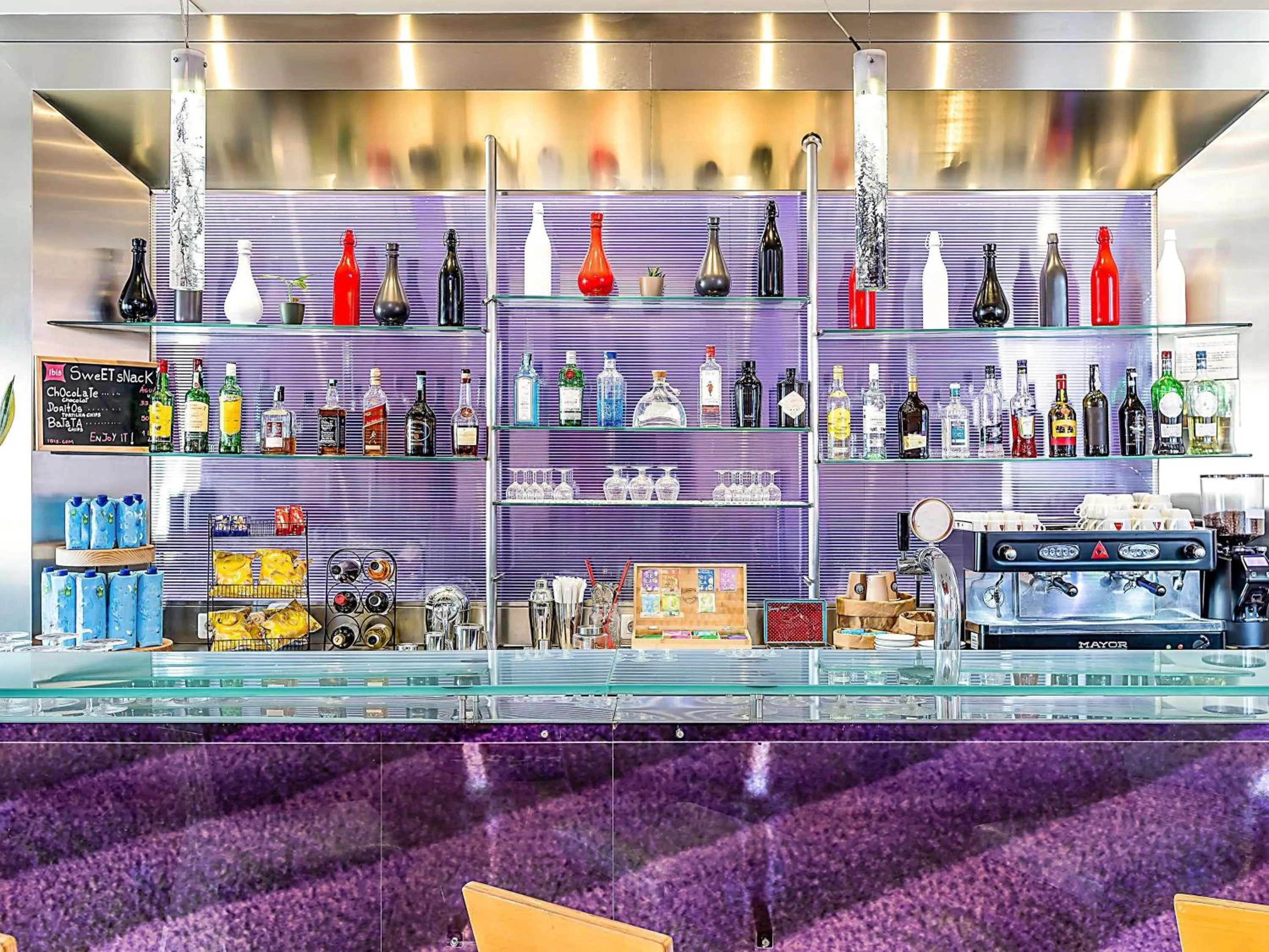 Lounge or bar in Hotel ibis Evora