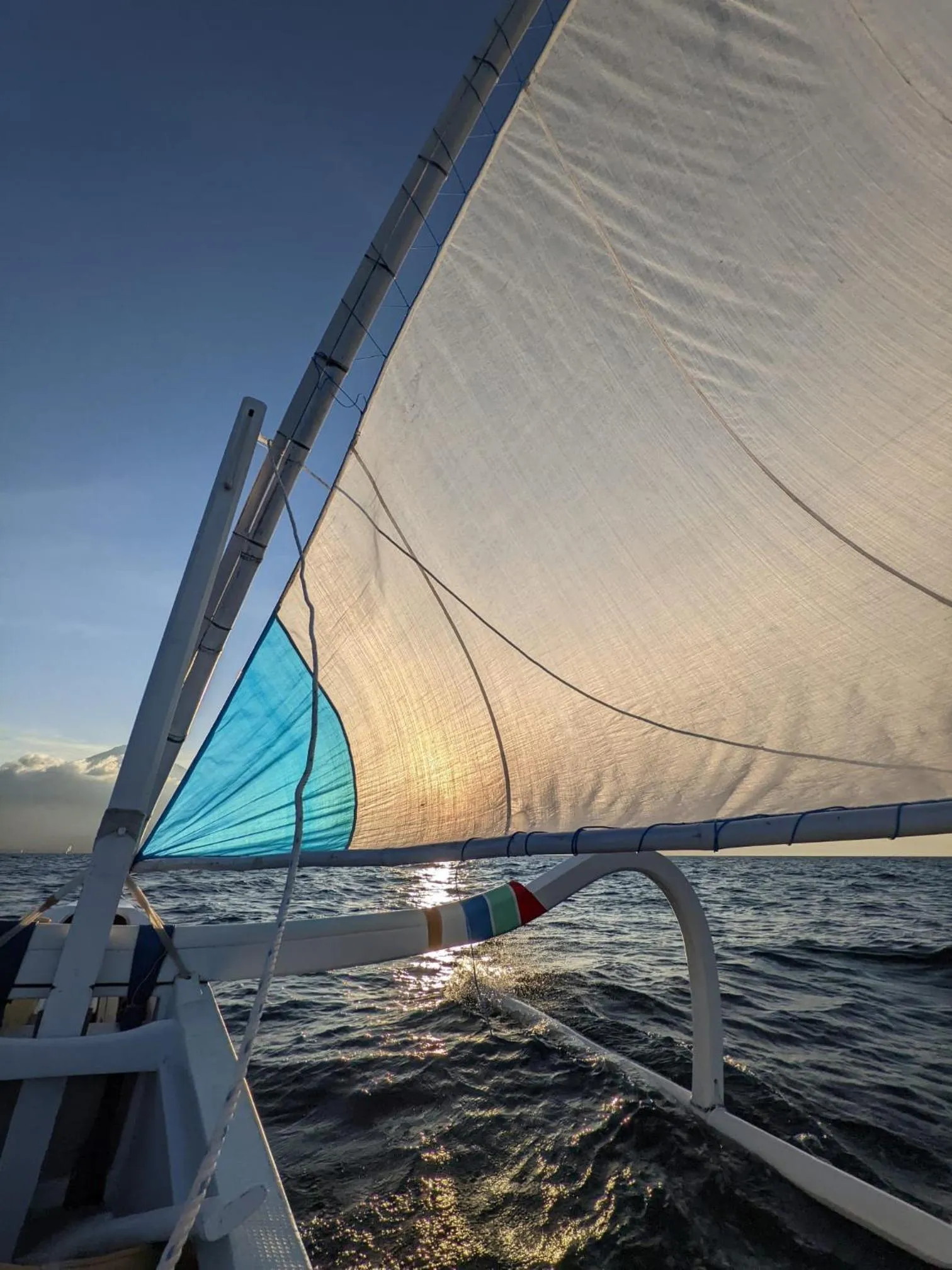 COCONUT BEACH BUNGALOWs & WARUNG 2