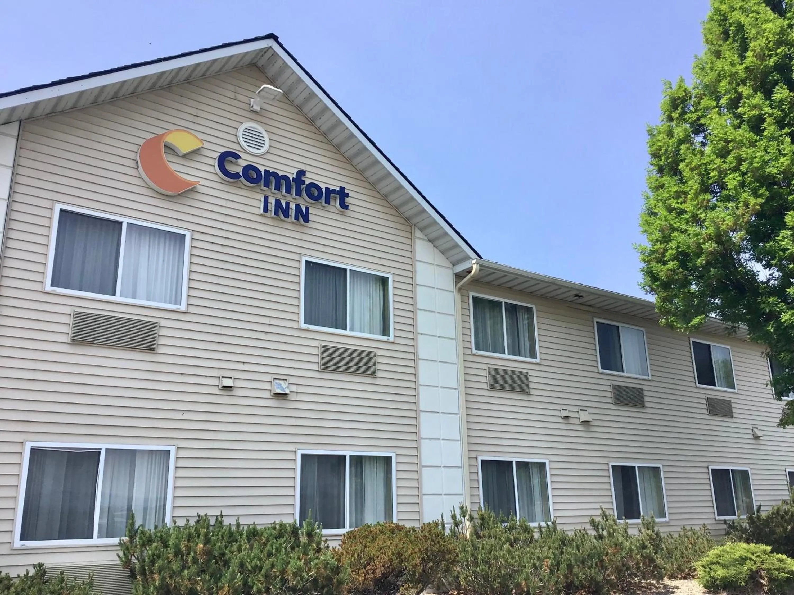 Property building in Comfort Inn Ellensburg