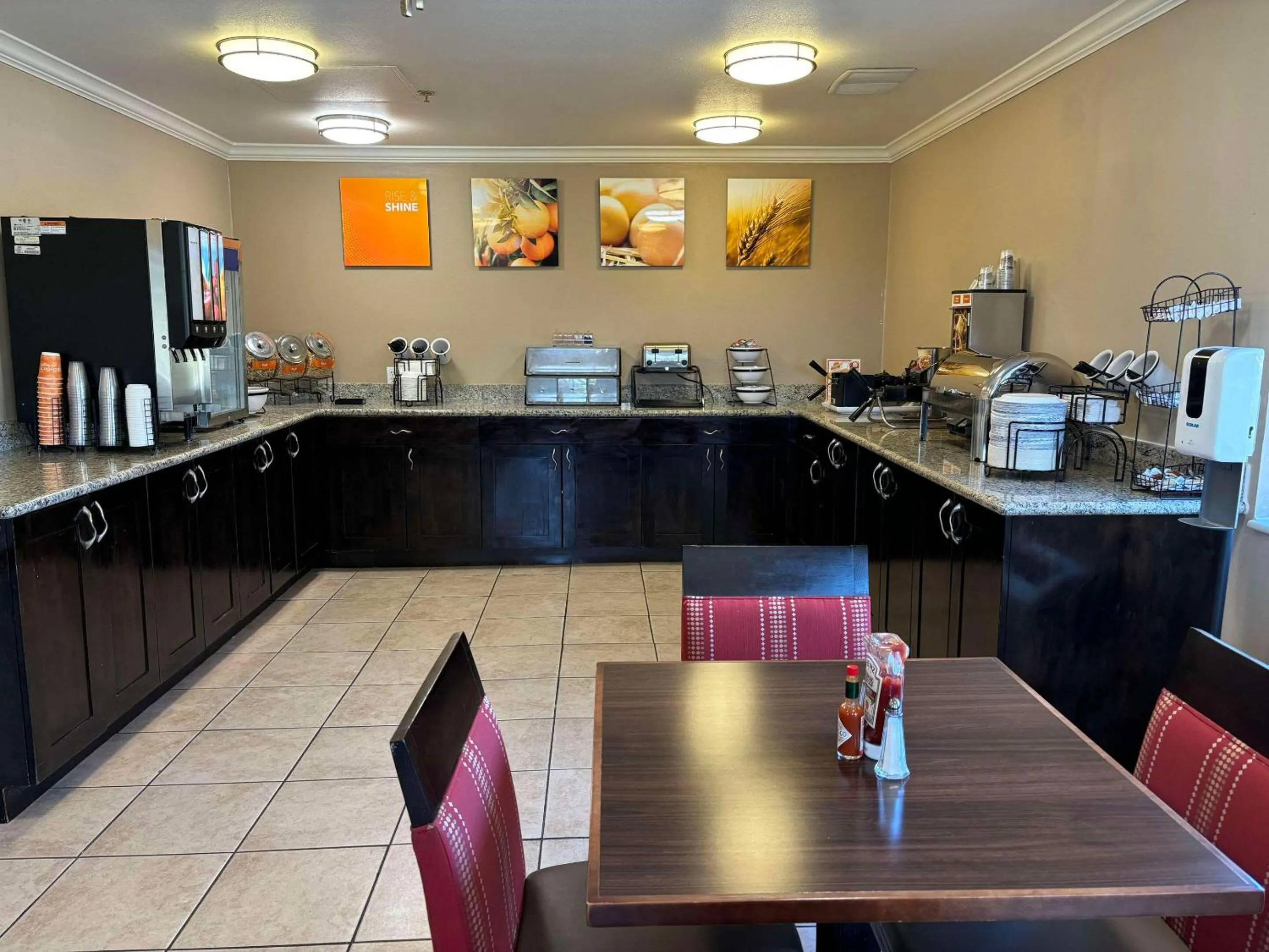 Breakfast in Comfort Inn Ellensburg