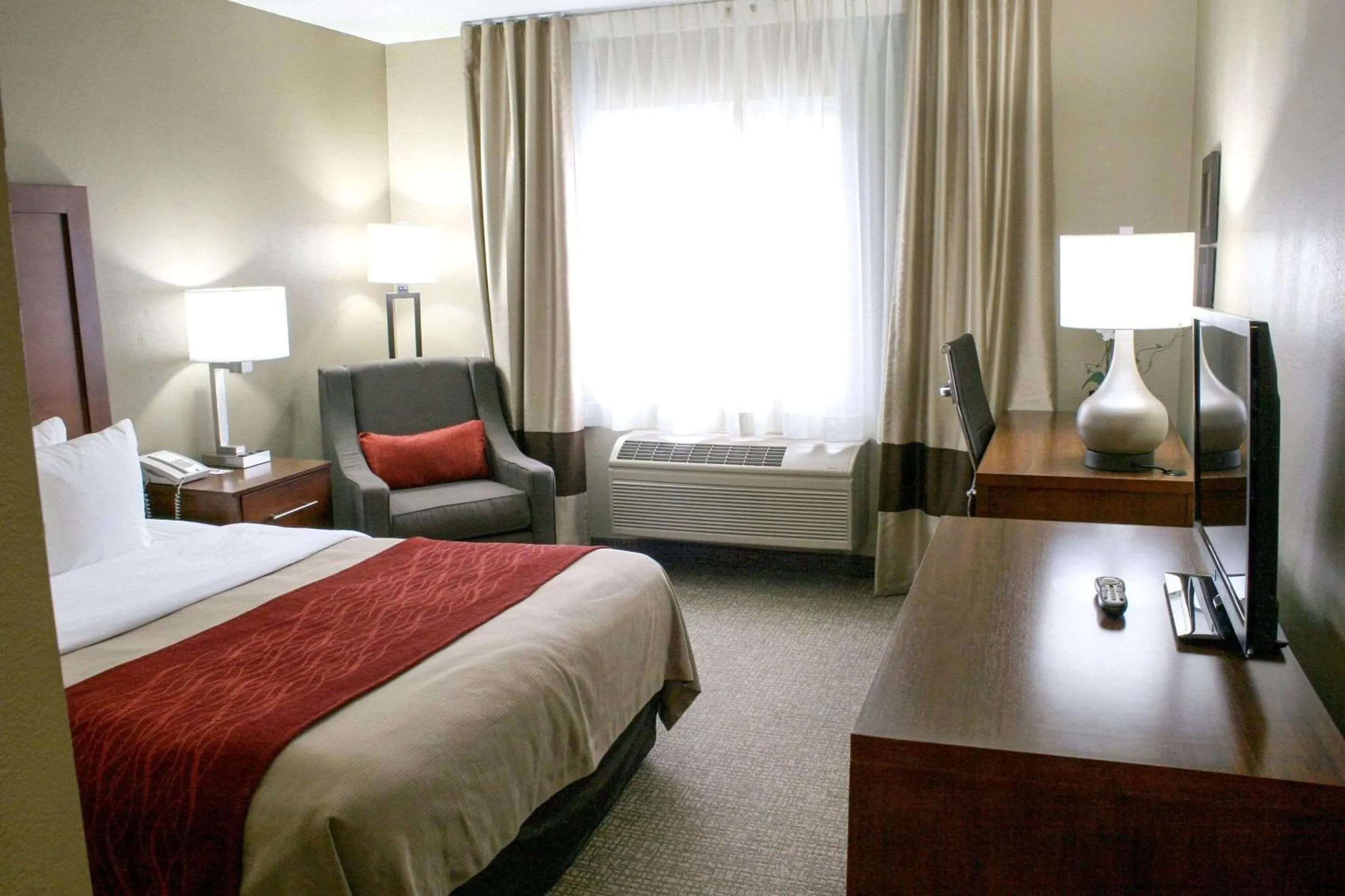 Bedroom, Bed in Comfort Inn Ellensburg