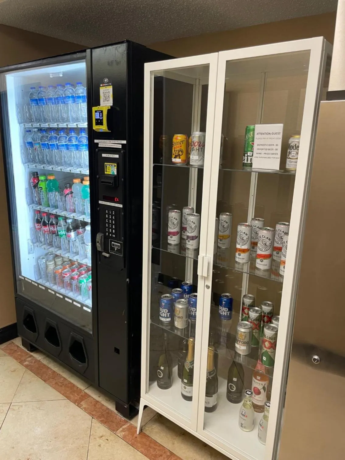 Lounge or bar in Quality Inn & Suites Seabrook- NASA- Kemah