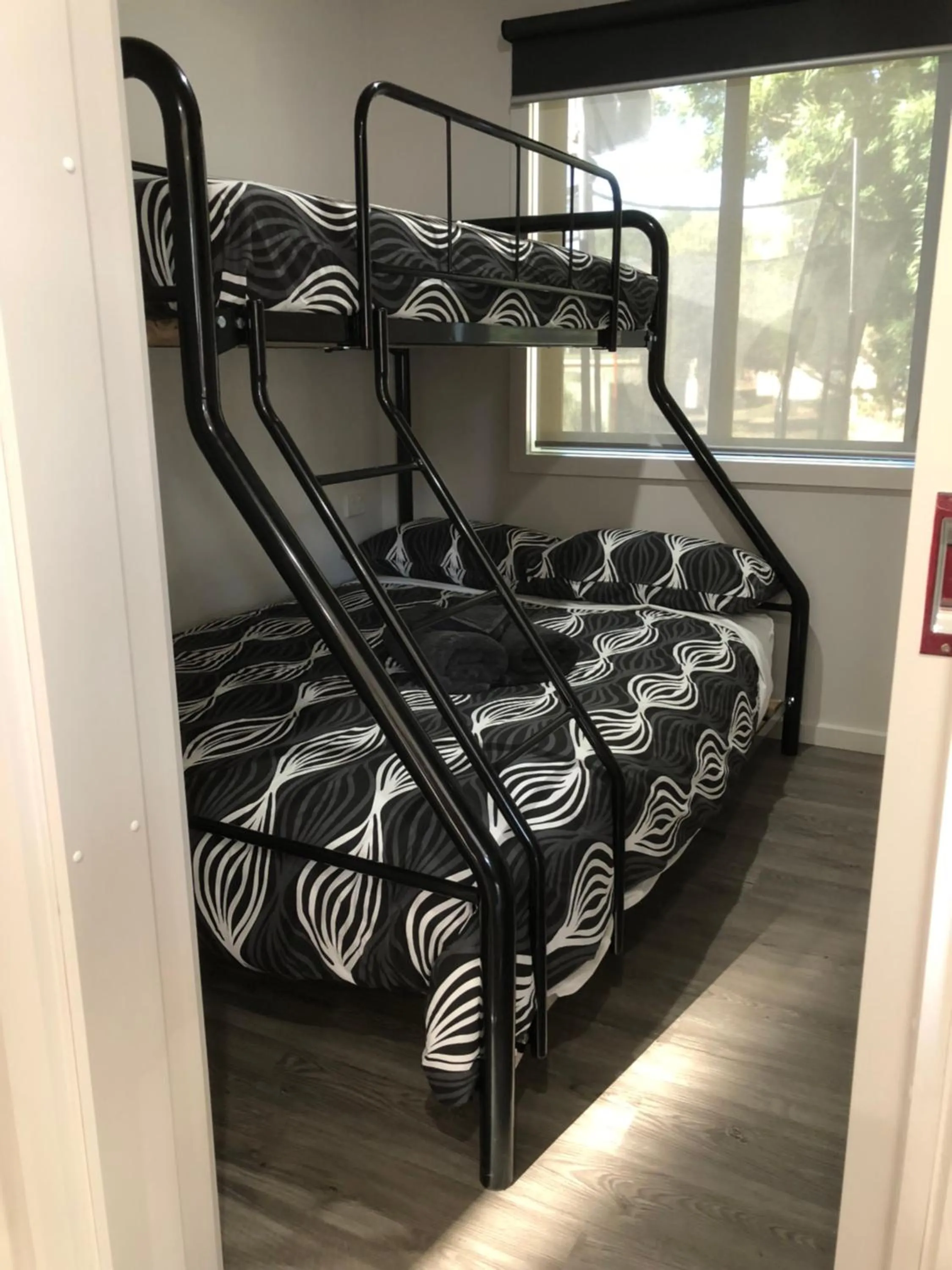 bunk bed, Bed in Acacia Caravan Park & Holiday Units