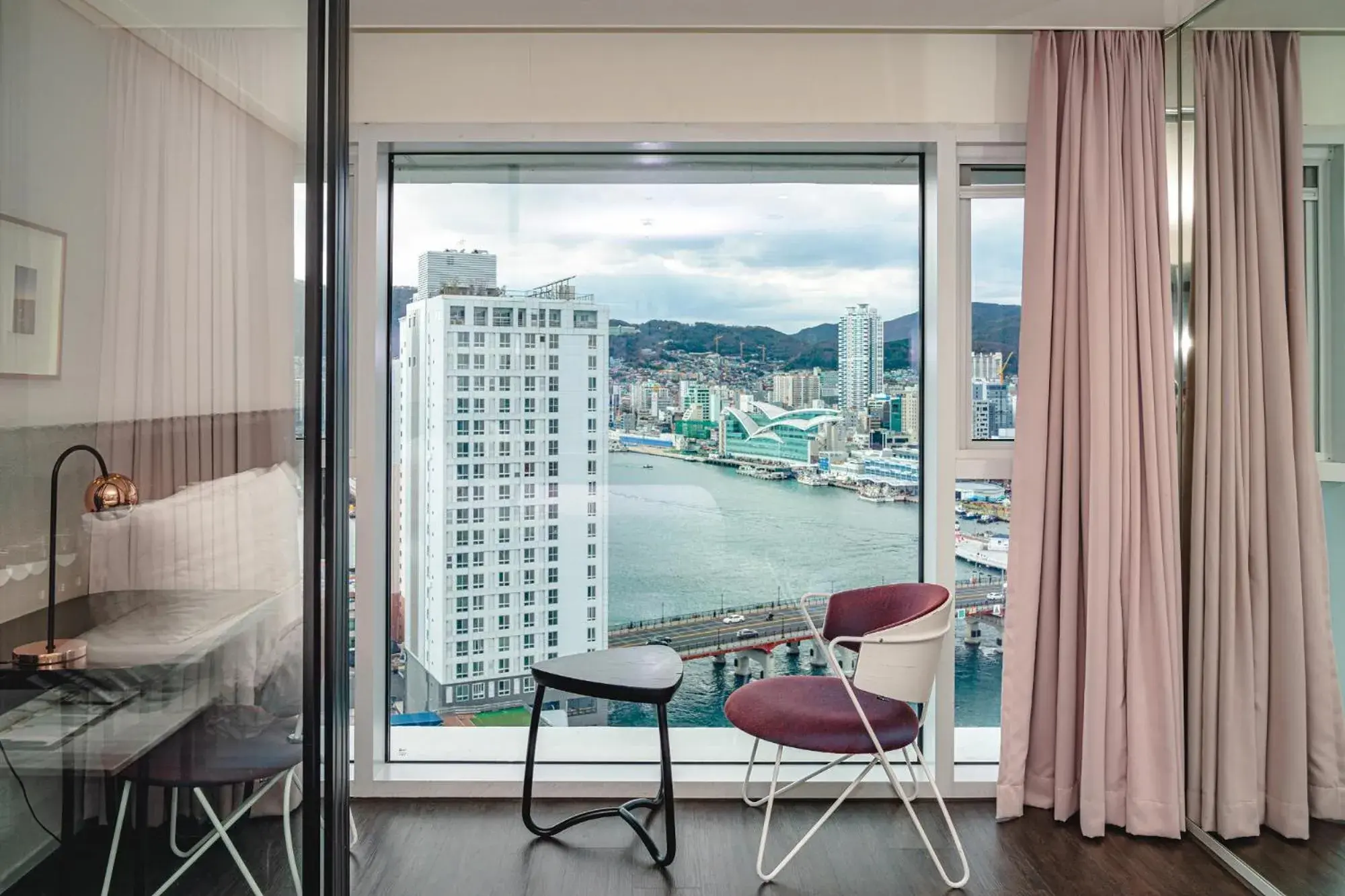 Standard Twin Room with Partial Ocean View in Lavalse Hotel Standard Twin Room with Partial Ocean View in Lavalse Hotel