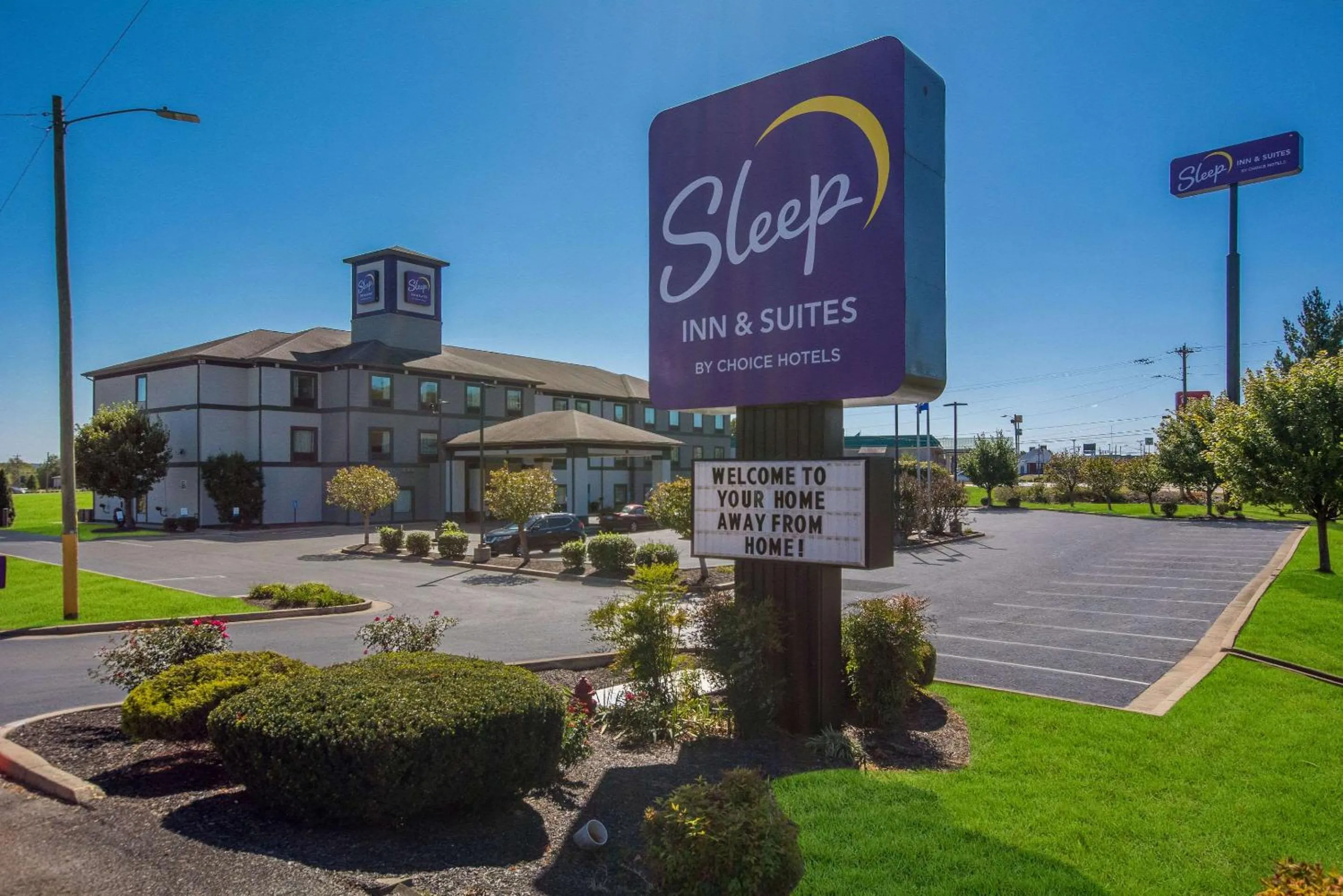 Property building in Sleep Inn & Suites Cave City