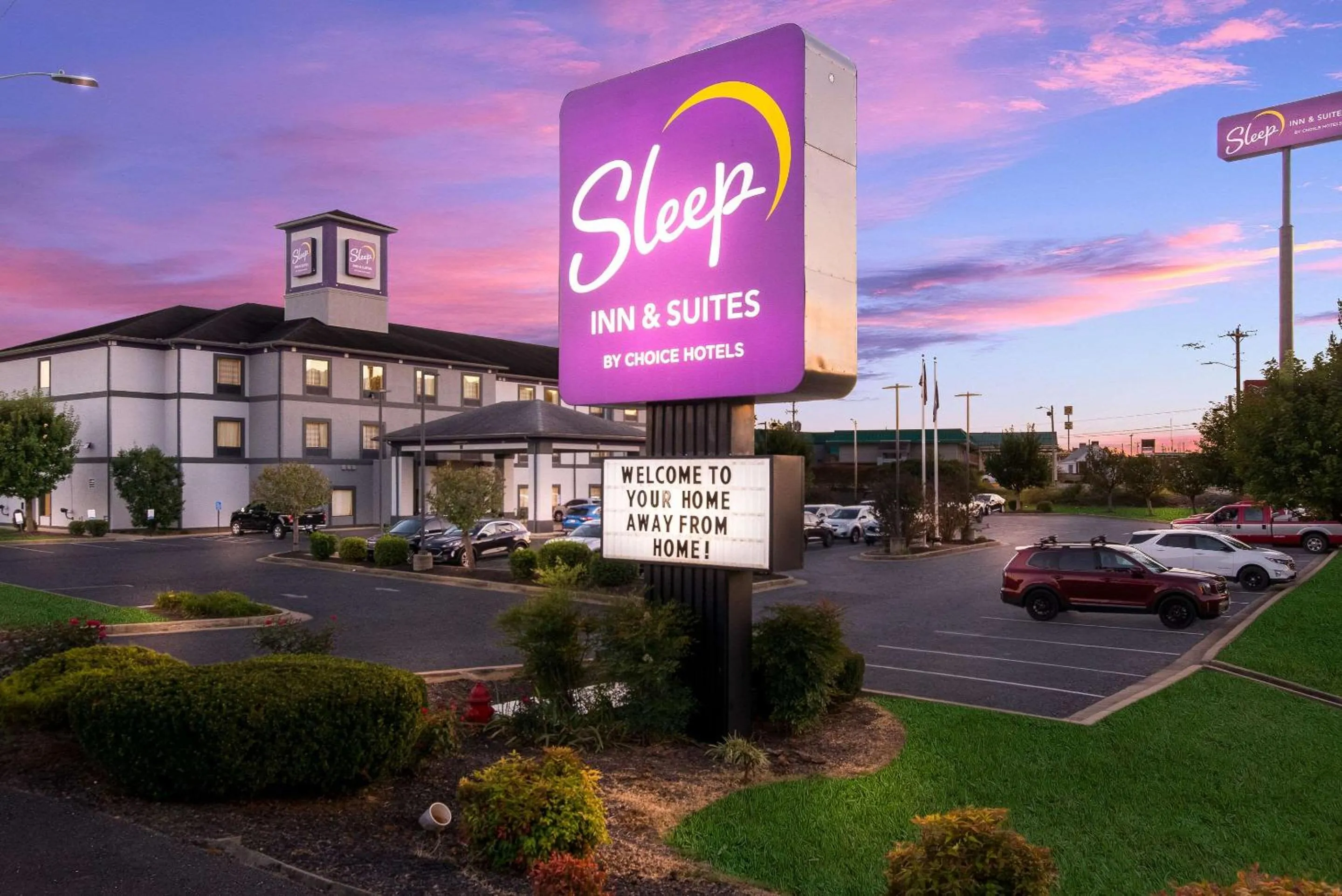 Property building in Sleep Inn & Suites Cave City