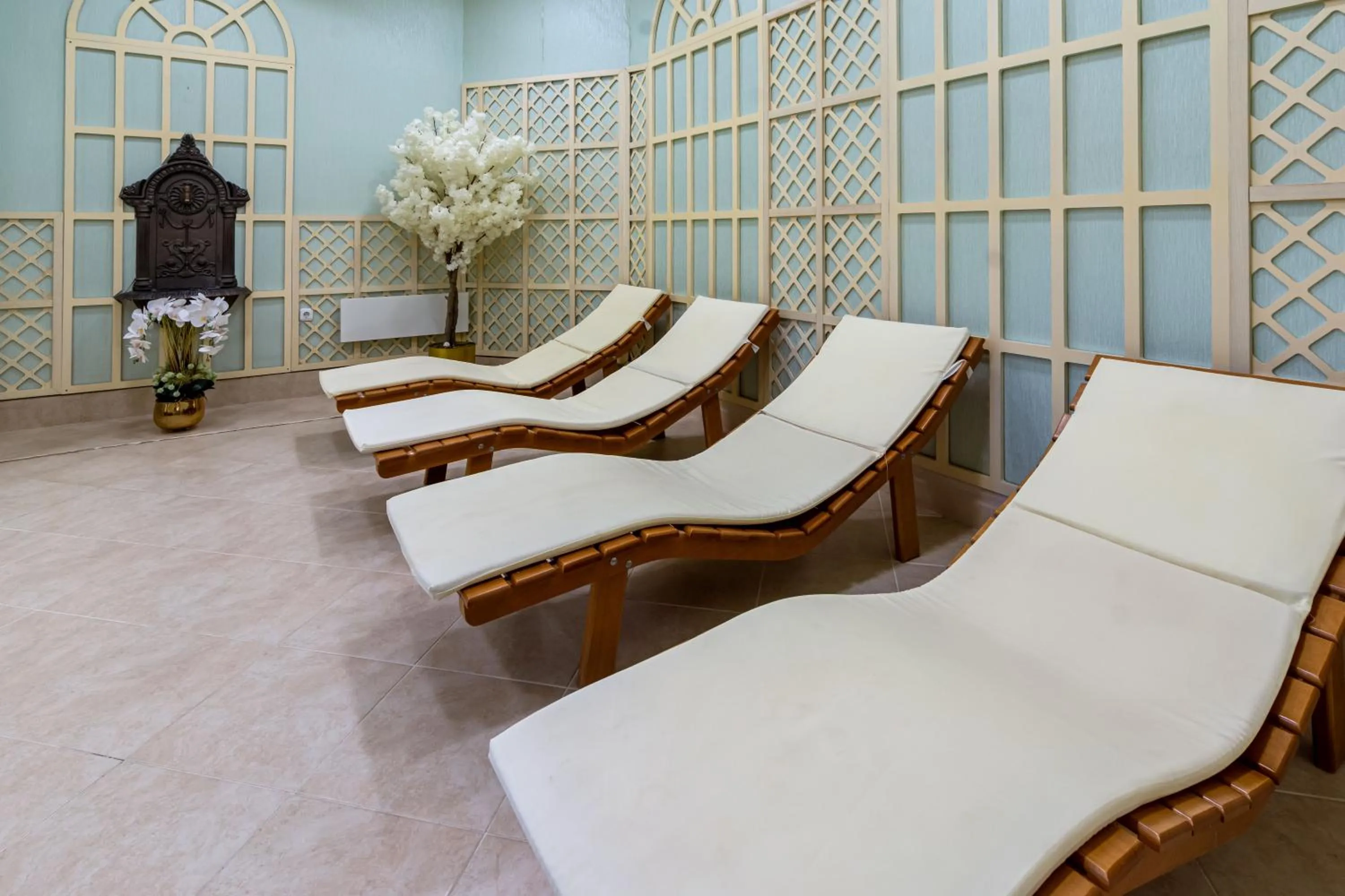 Spa and wellness centre/facilities in Helena Sands