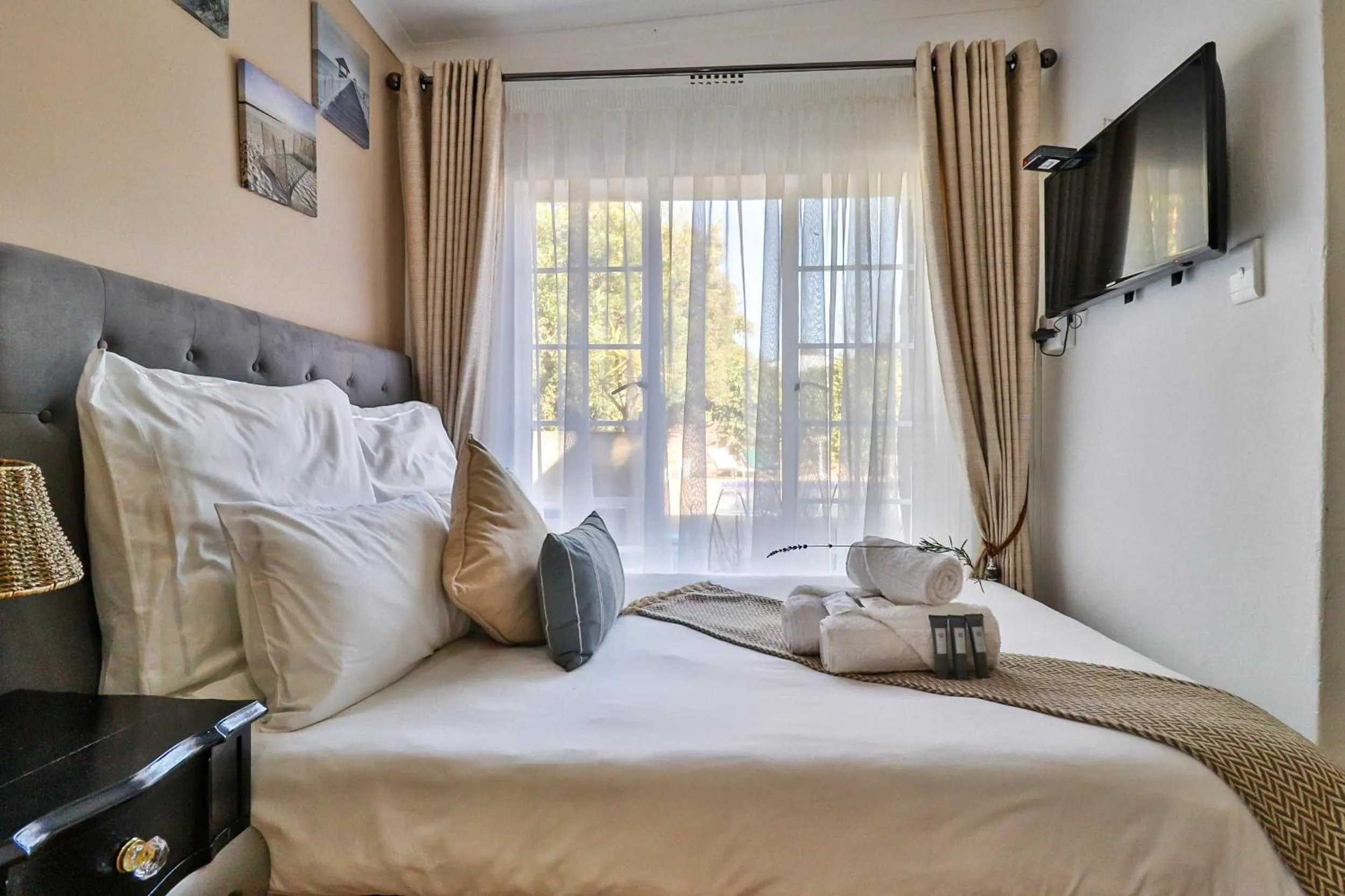 Bed in Sunbury Bed and Breakfast