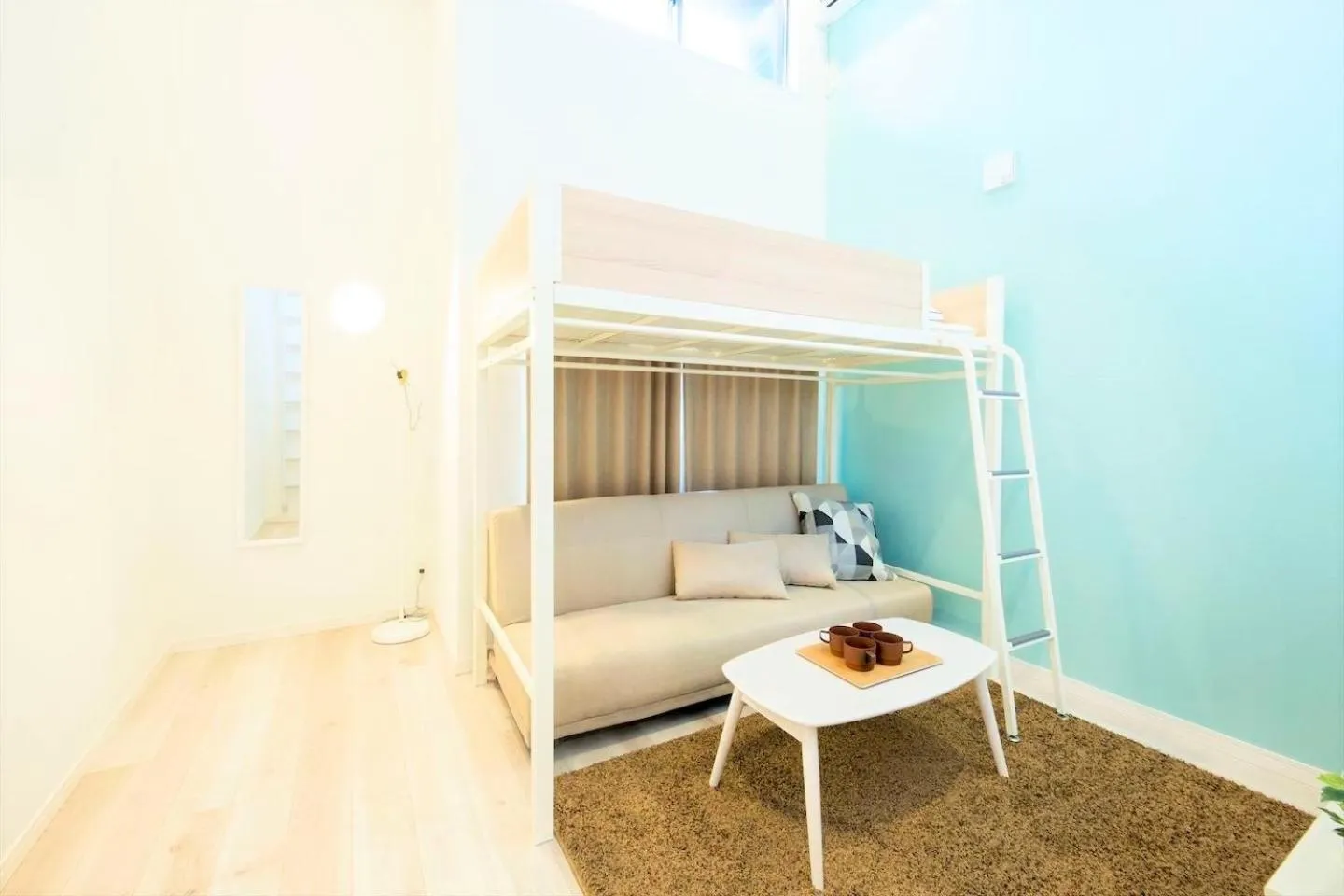 Living room, Bed in TRIP POD YOSHIZUKA B