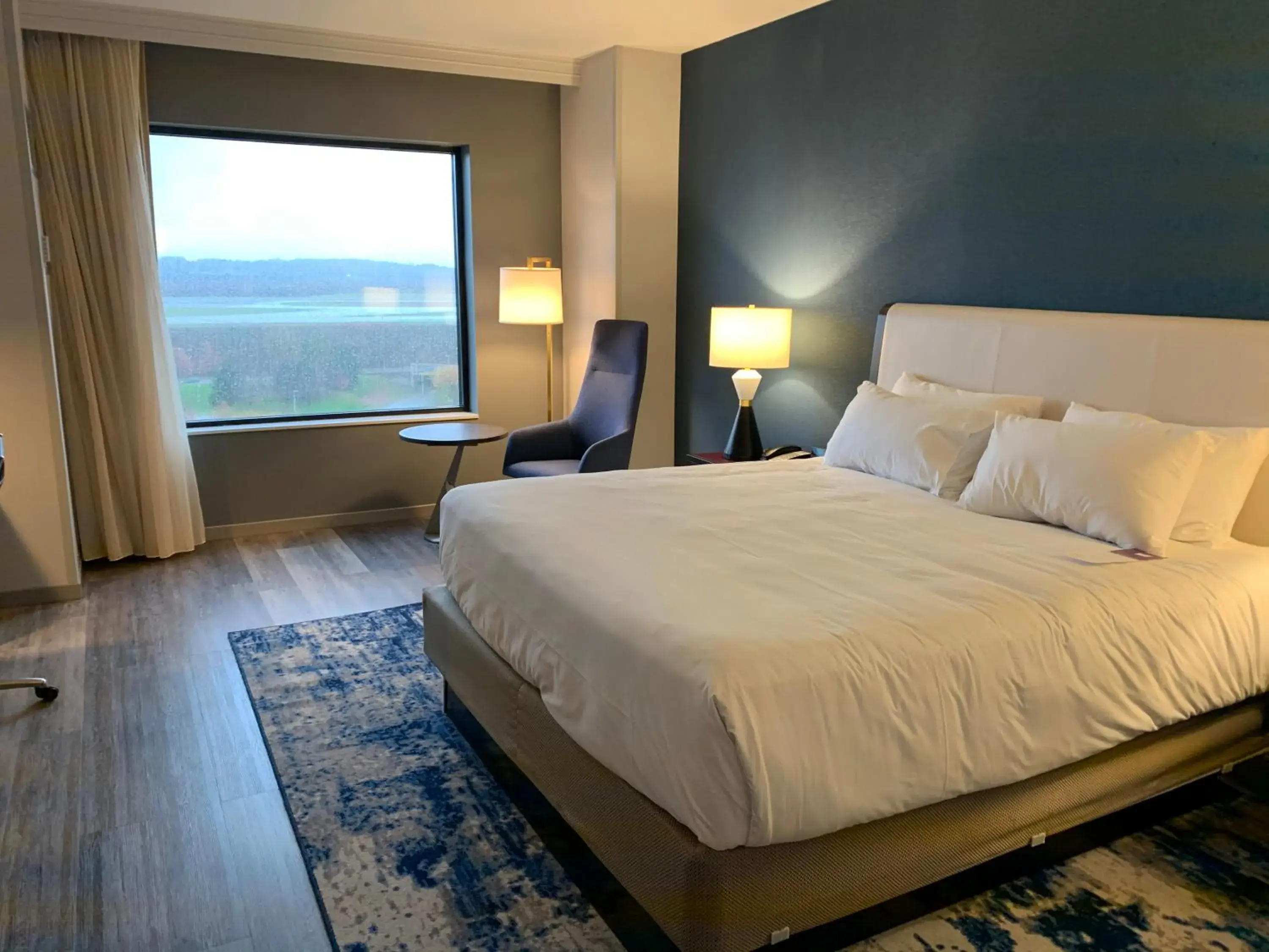 Double Room with Two Double Beds in Hyatt Regency Pittsburgh International Airport Double Room with Two Double Beds in Hyatt Regency Pittsburgh International Airport