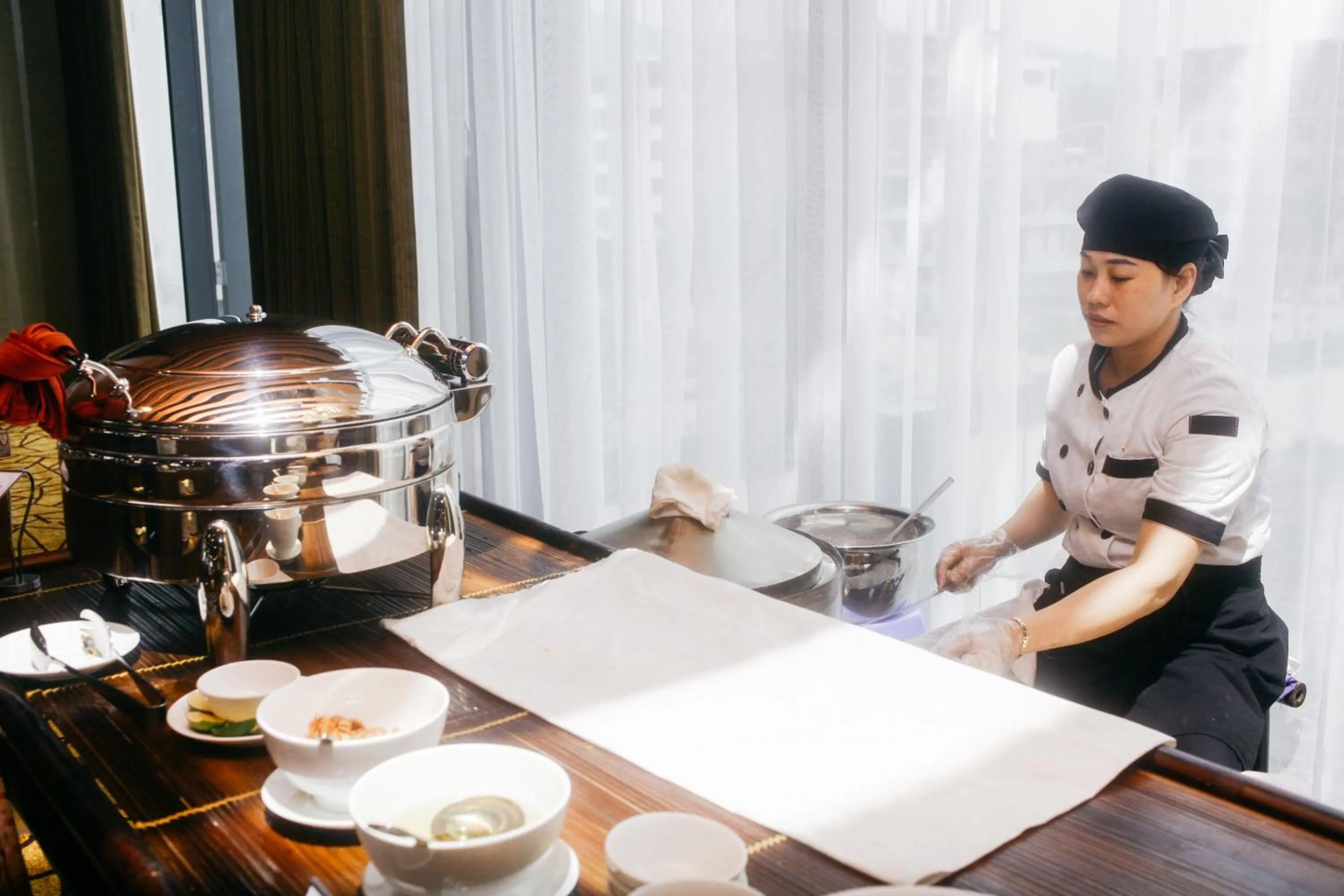 Breakfast in Central Luxury Hạ Long Hotel