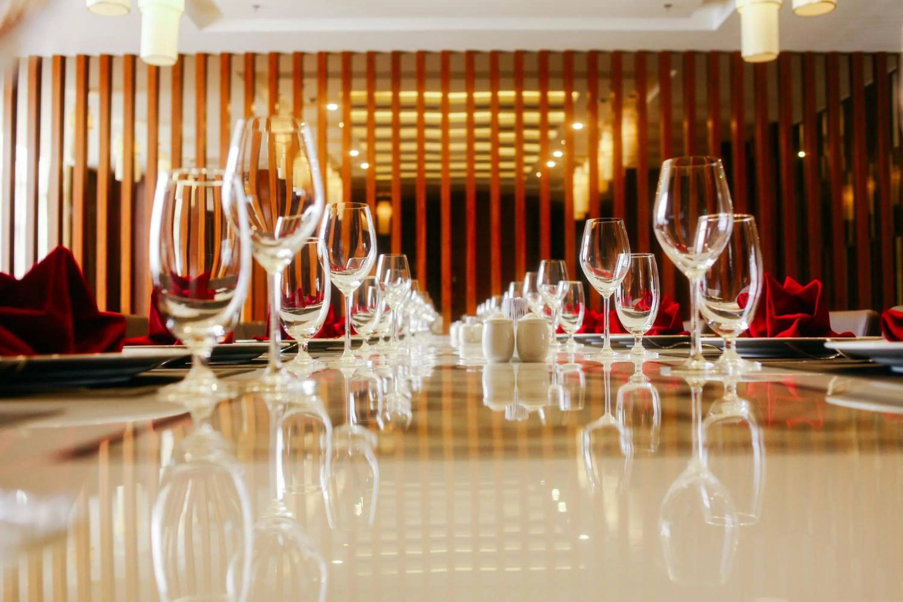 Restaurant/places to eat in Central Luxury Hạ Long Hotel