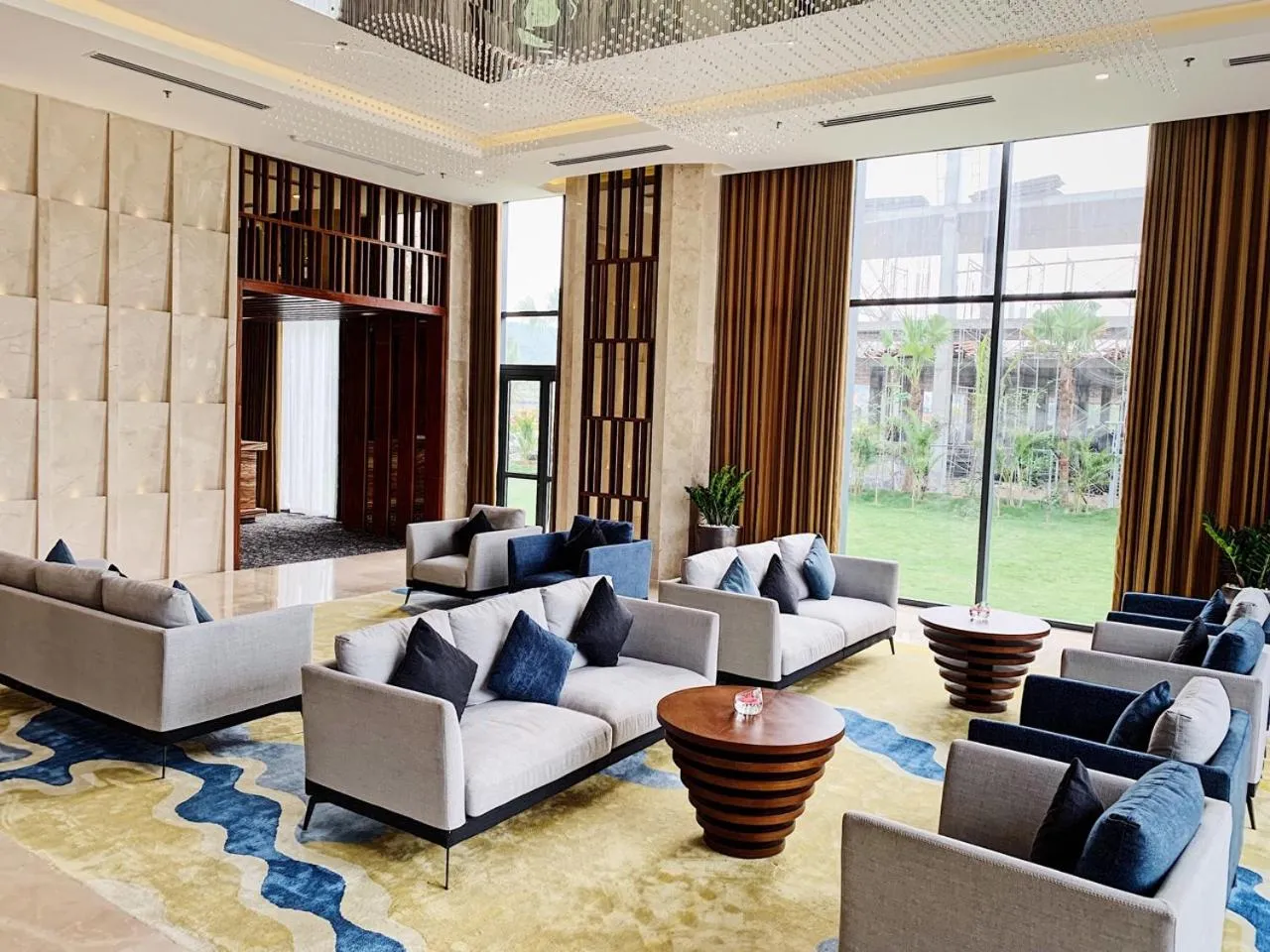 Lobby or reception in Central Luxury Hạ Long Hotel