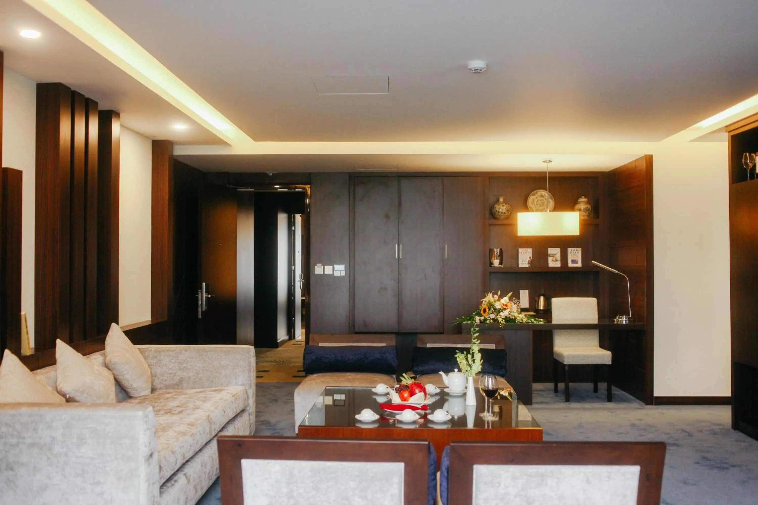 Living room in Central Luxury Hạ Long Hotel
