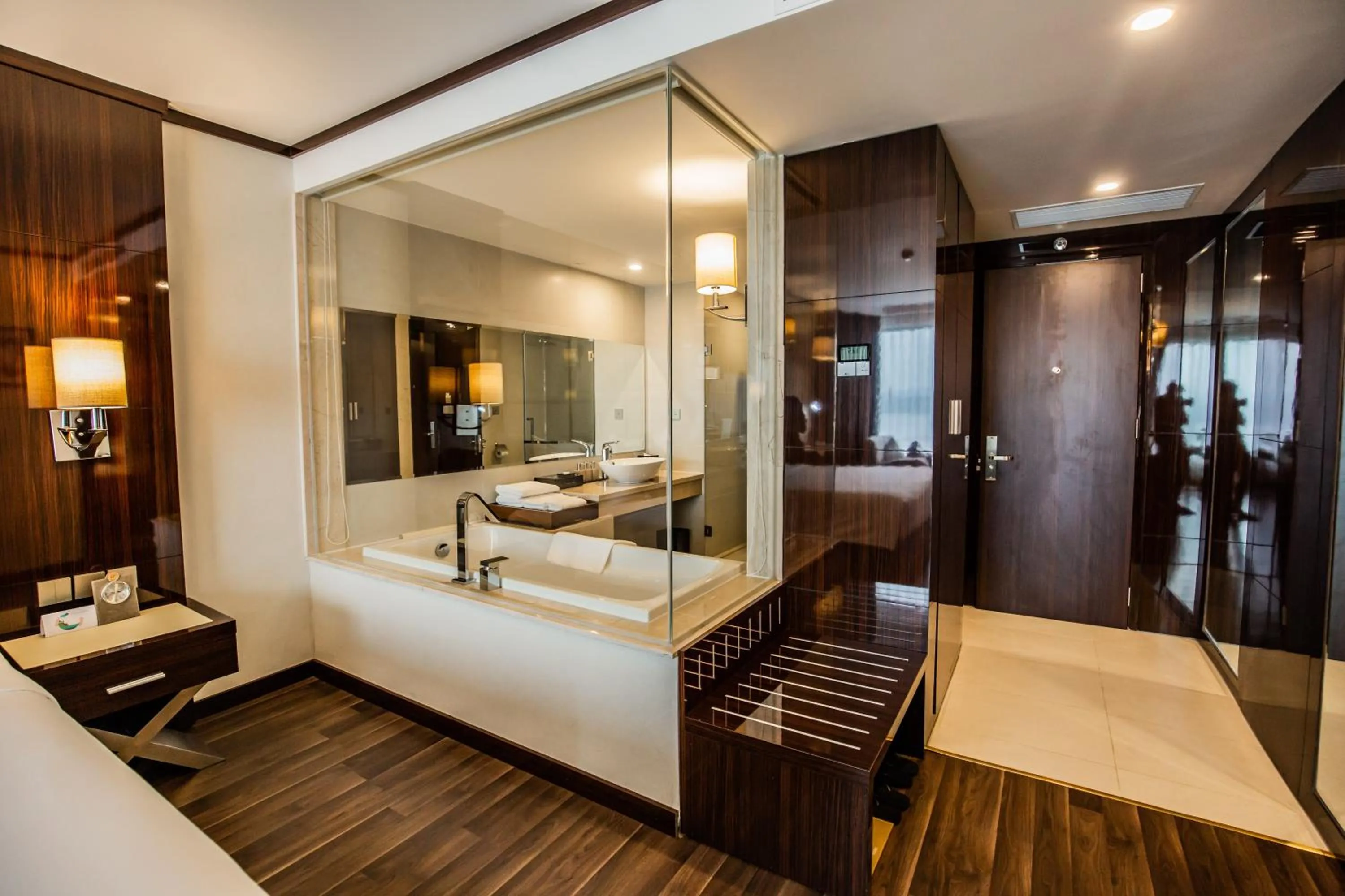Bathroom, Bed in Central Luxury Hạ Long Hotel