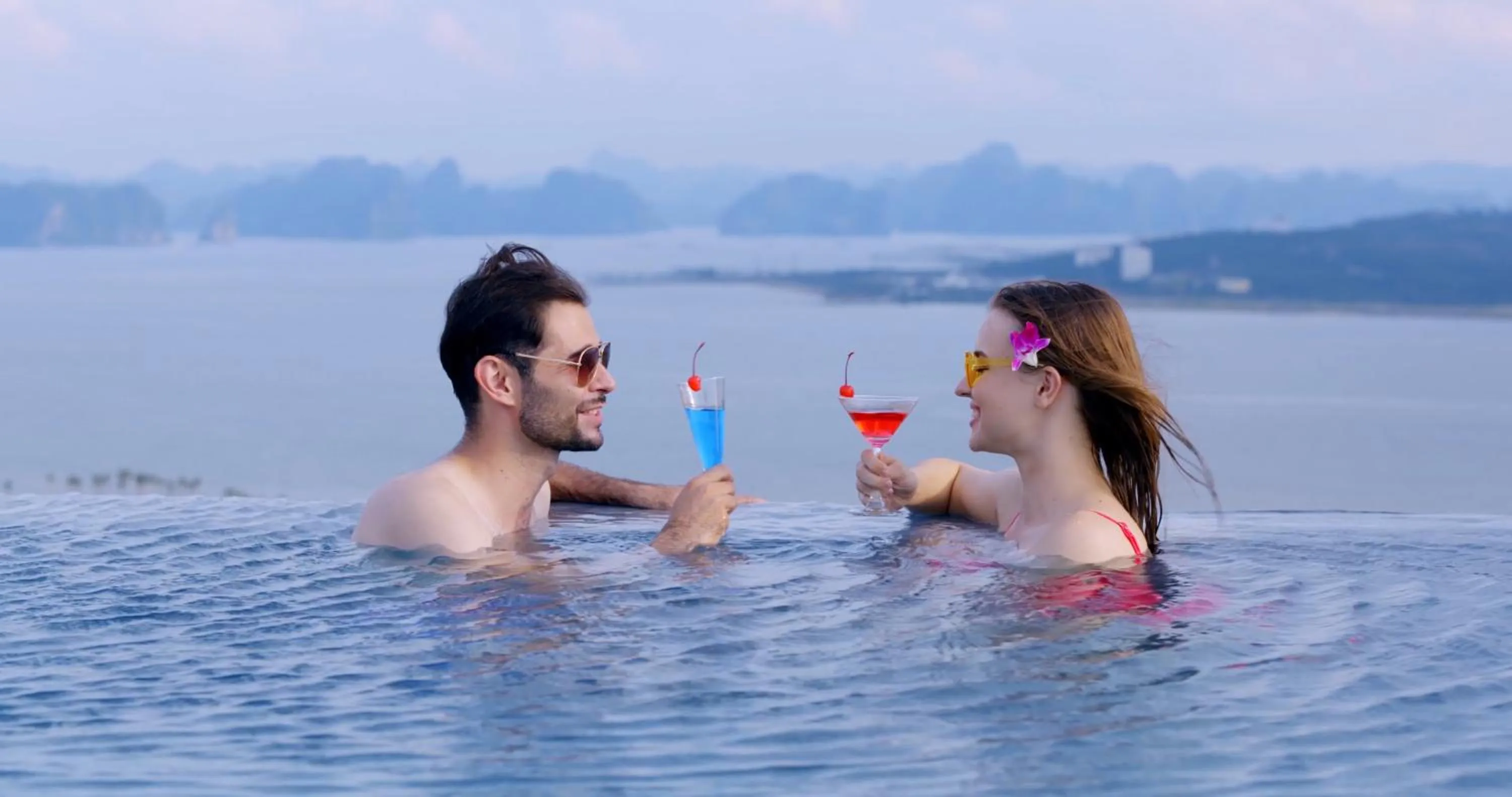 Swimming pool in Central Luxury Hạ Long Hotel