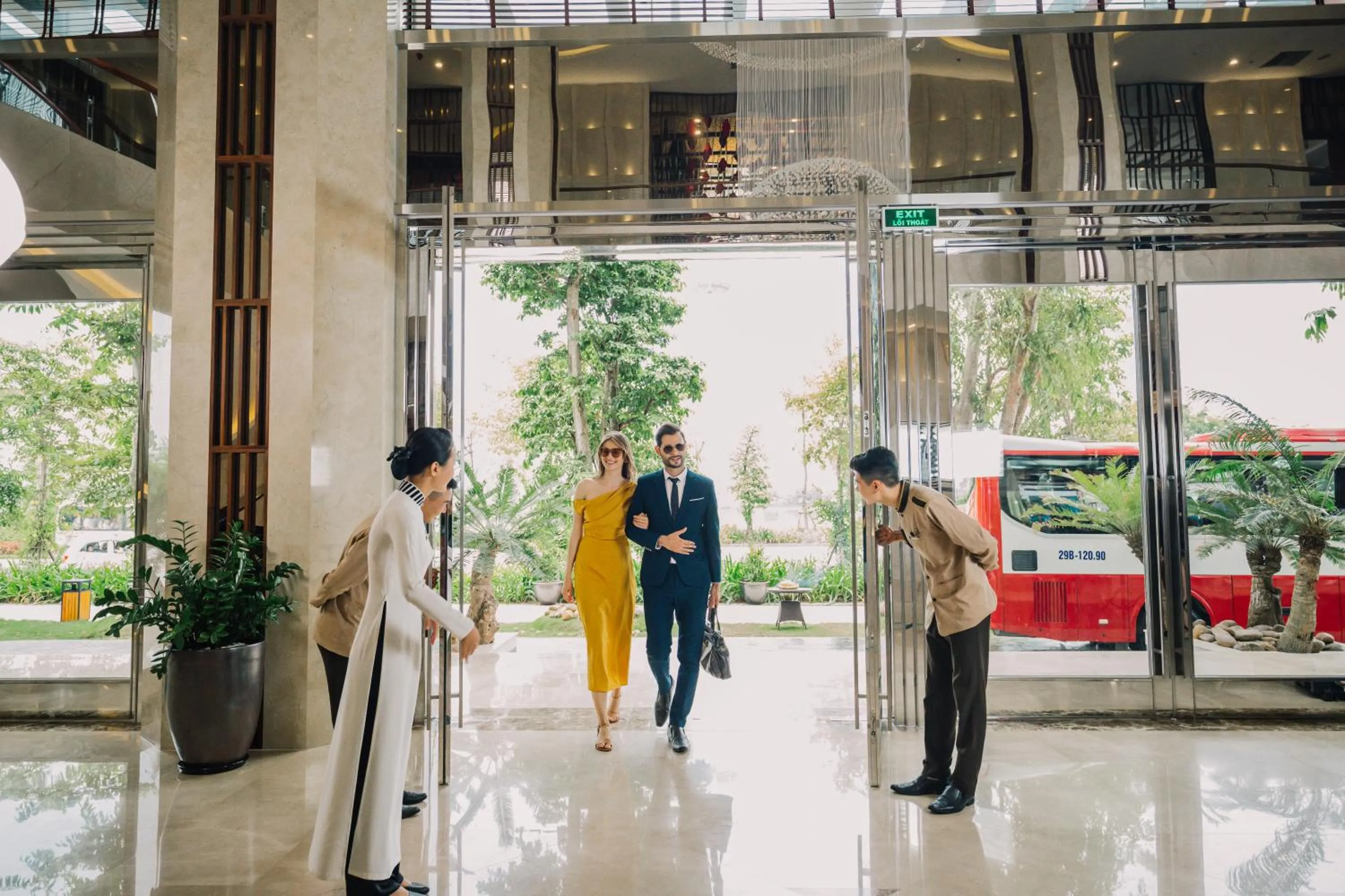 Staff in Central Luxury Hạ Long Hotel