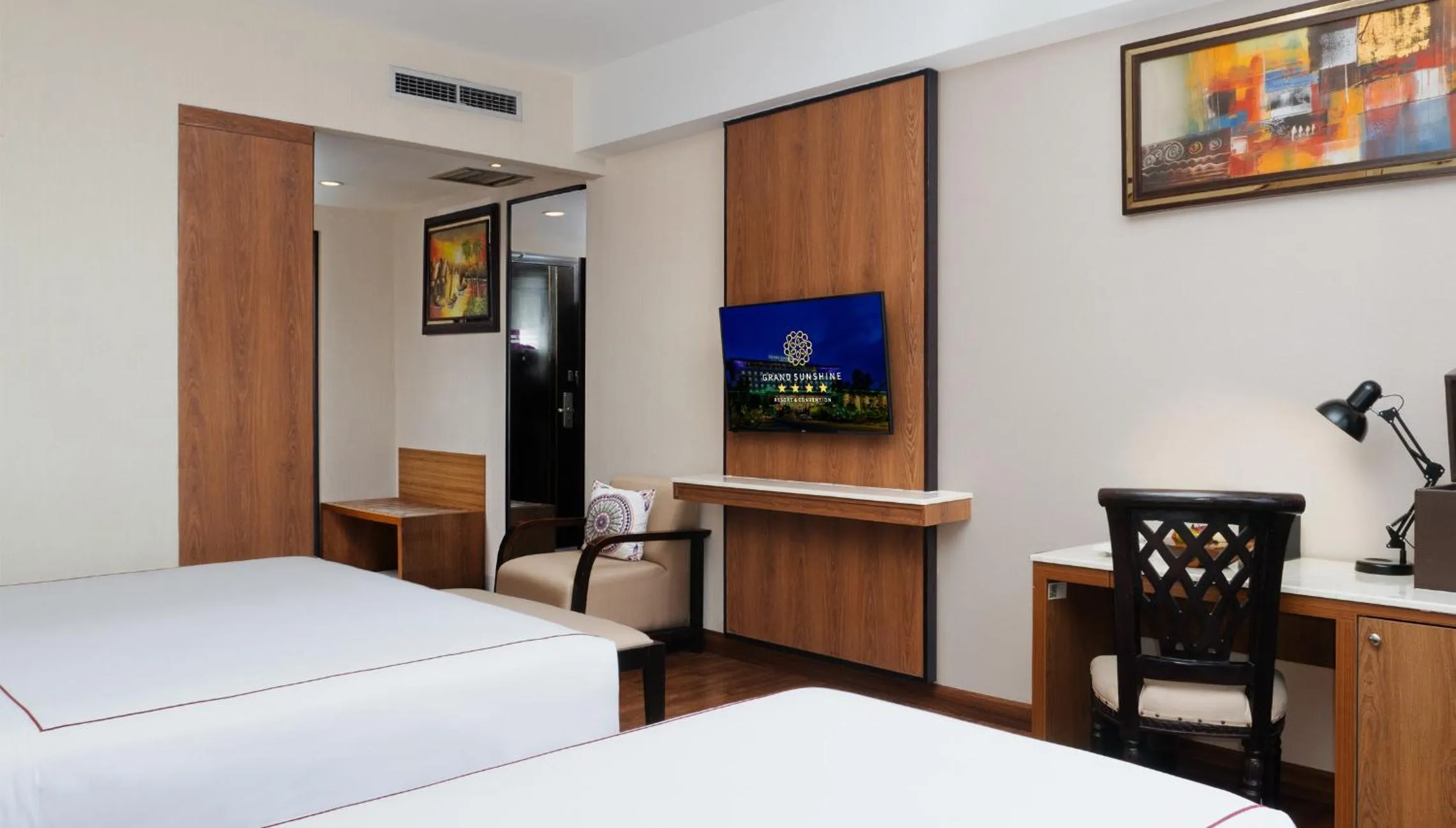 Bedroom, Bed in Grand Sunshine Resort & Convention