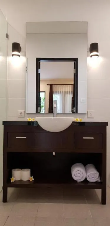 Eddys Cottages & Villa