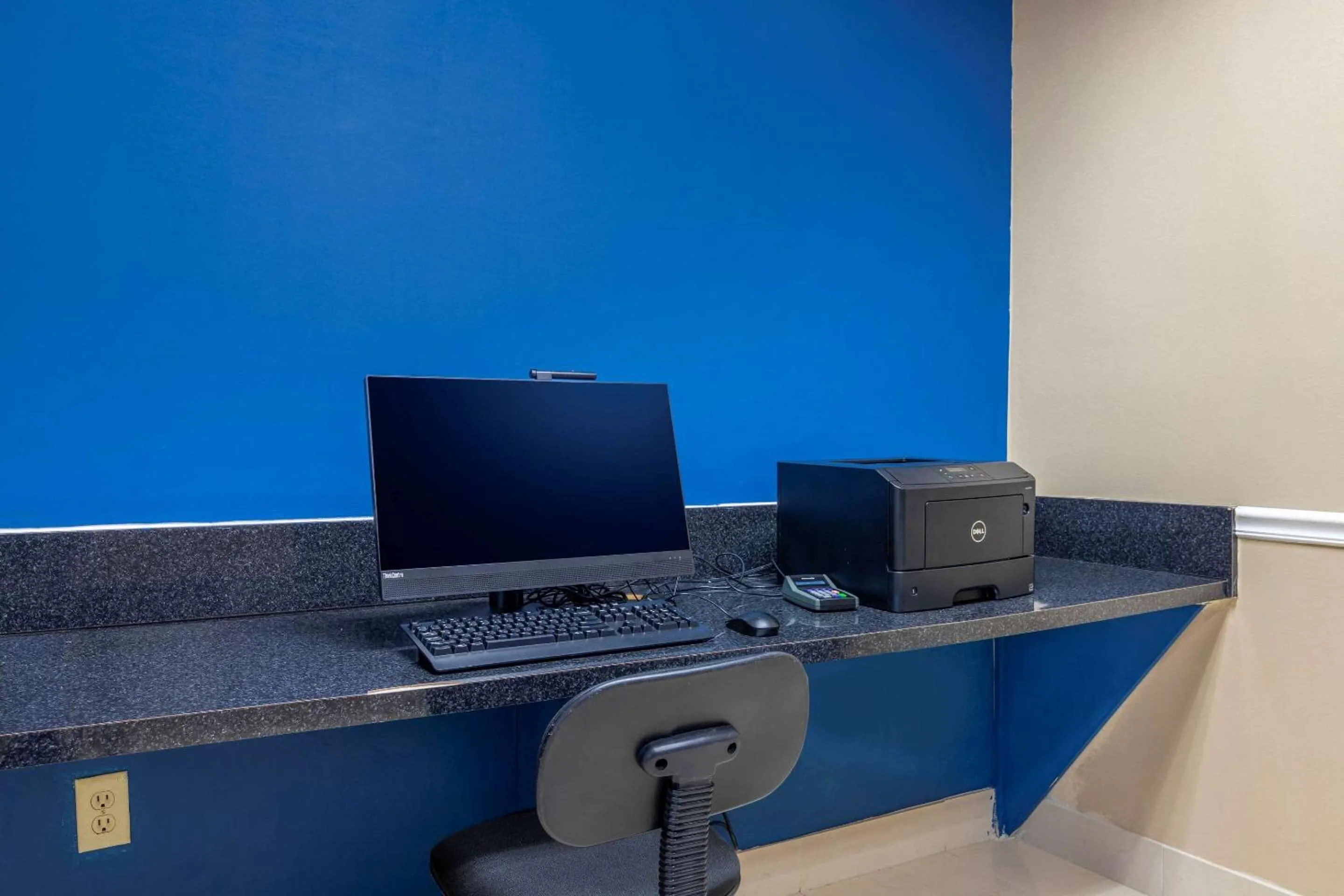 On site in Comfort Suites Savannah North