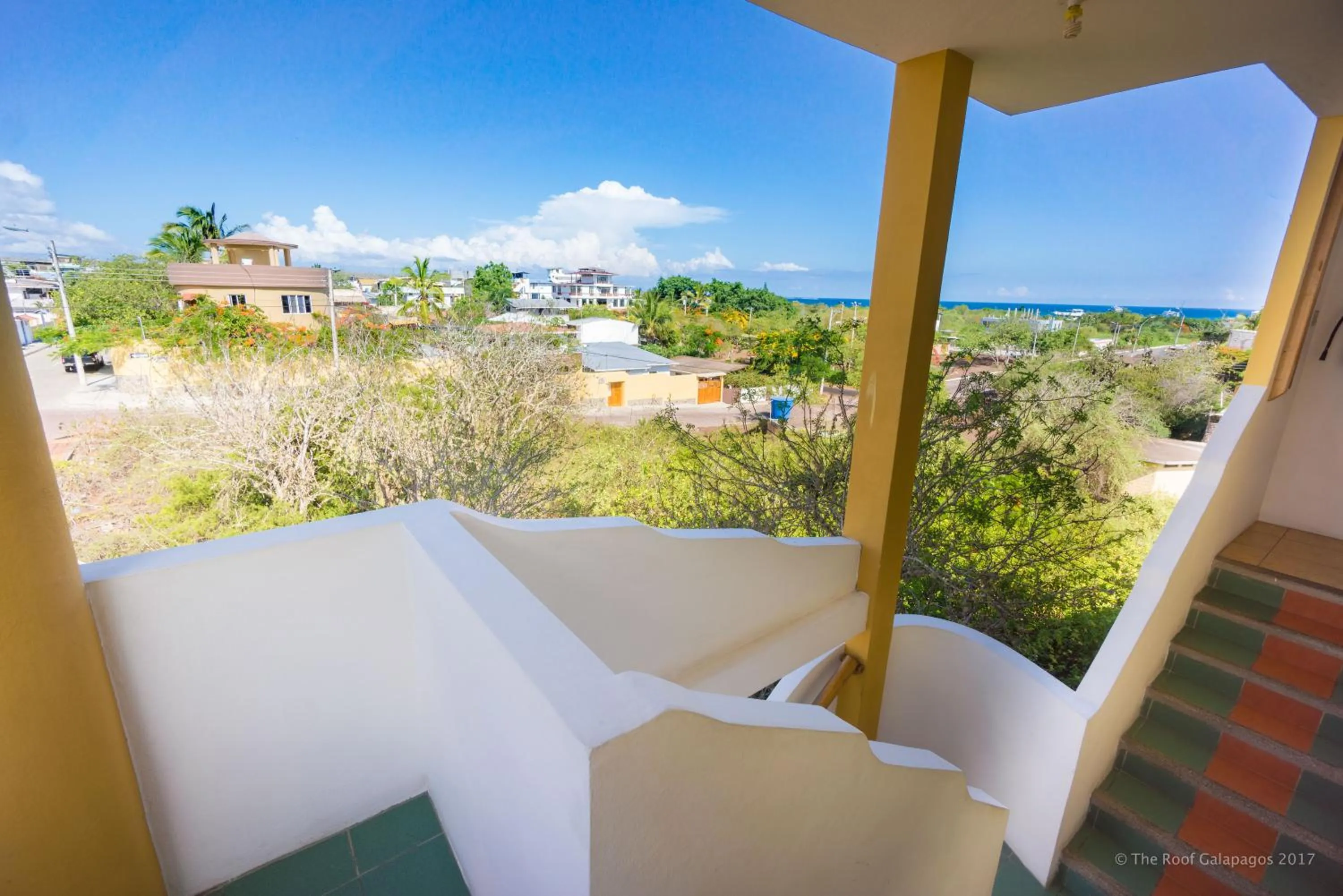 Neighbourhood, Bed in Galapagos Verde Azul